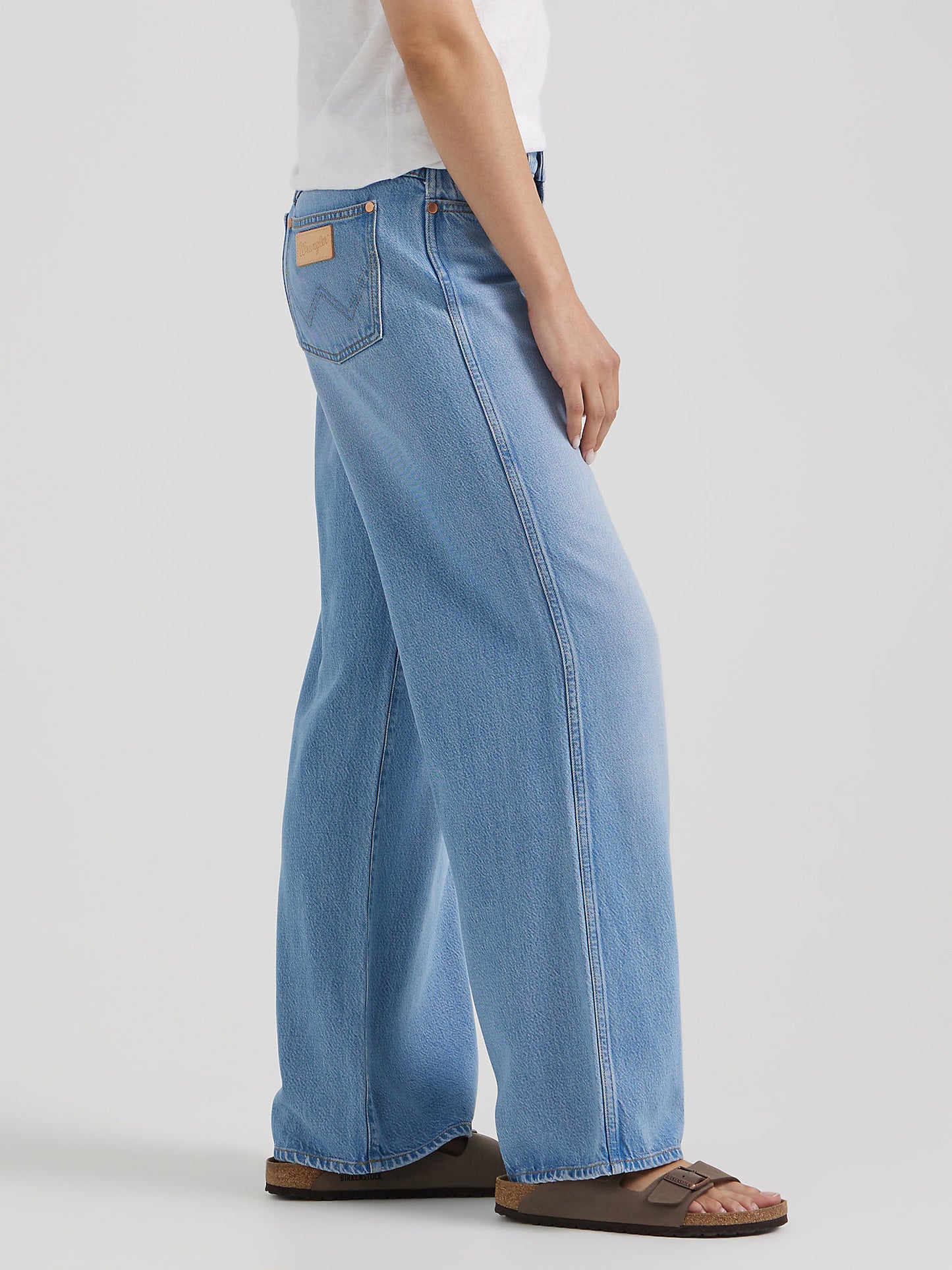 Sale ✨ Wrangler Unbound Sky Wide Leg Women's Jeans