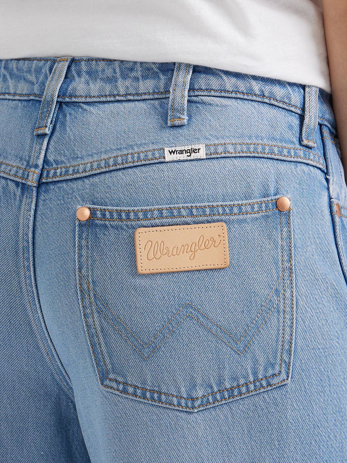 Sale ✨ Wrangler Unbound Sky Wide Leg Women's Jeans