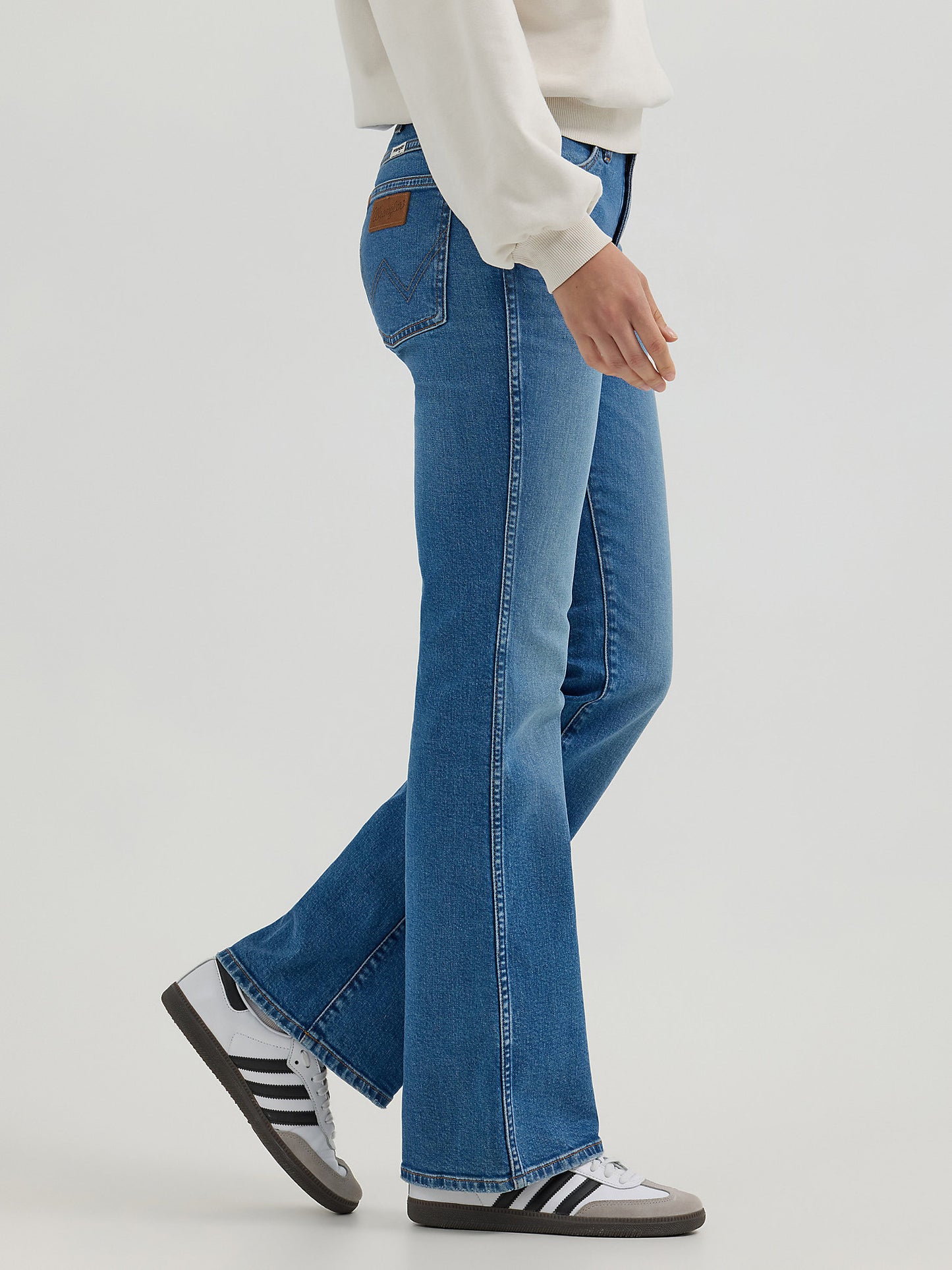 Sale ✨ Wrangler Megan Broken In Bootcut