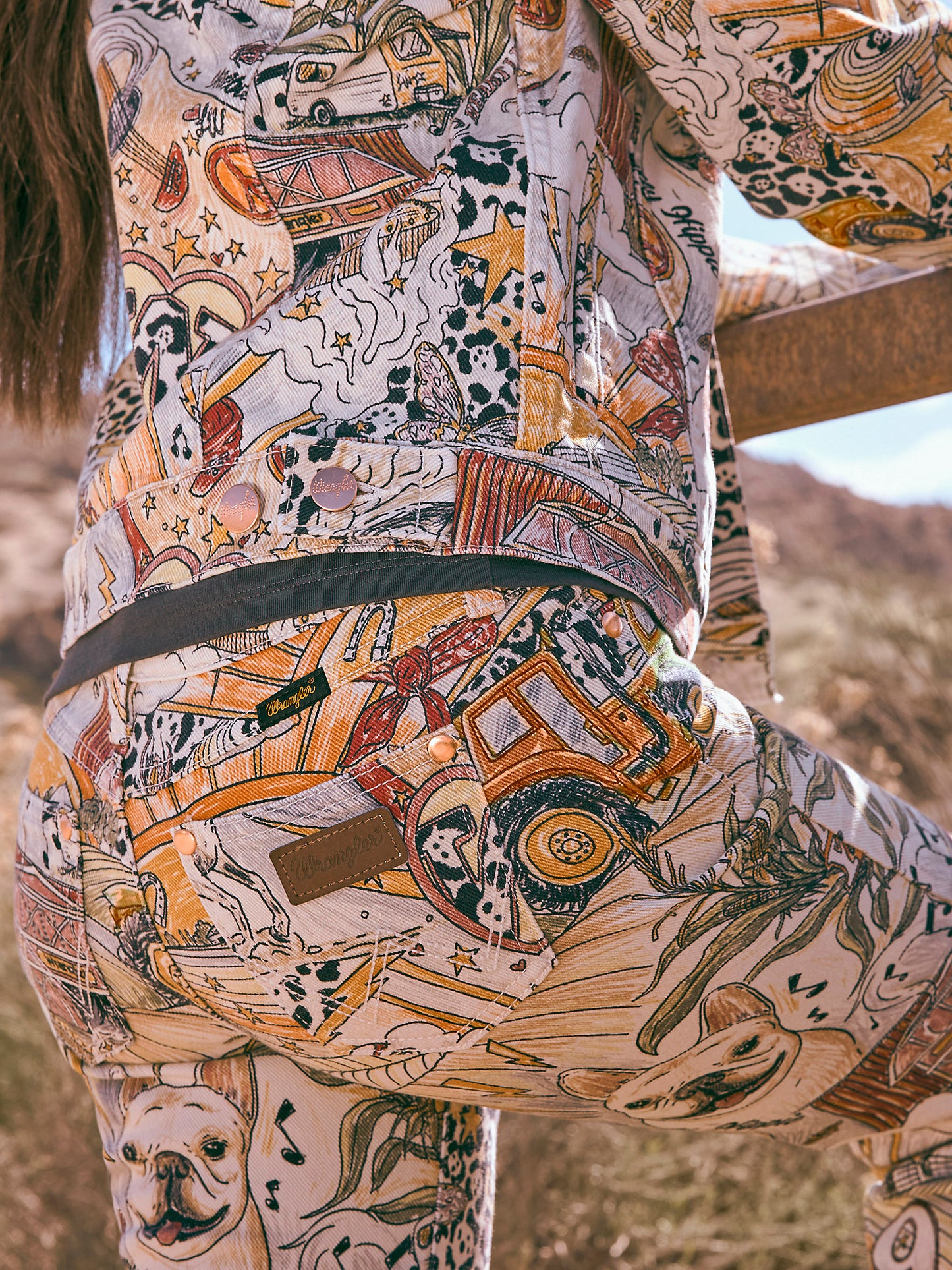 Sale ✨Wrangler X Lainey Wilson Life Girls Bell