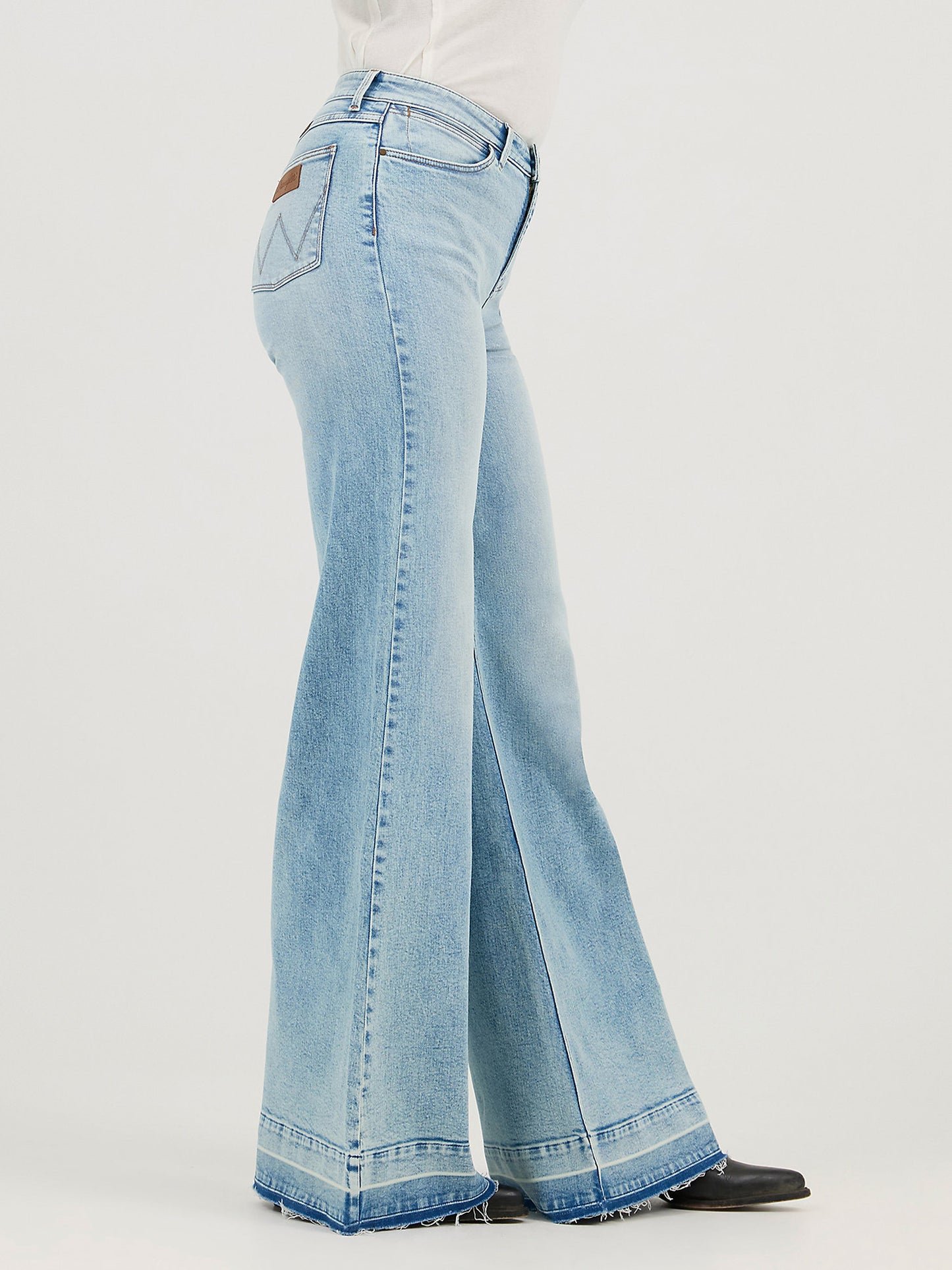 Wrangler Punchy Frayed Wide Leg Jeans