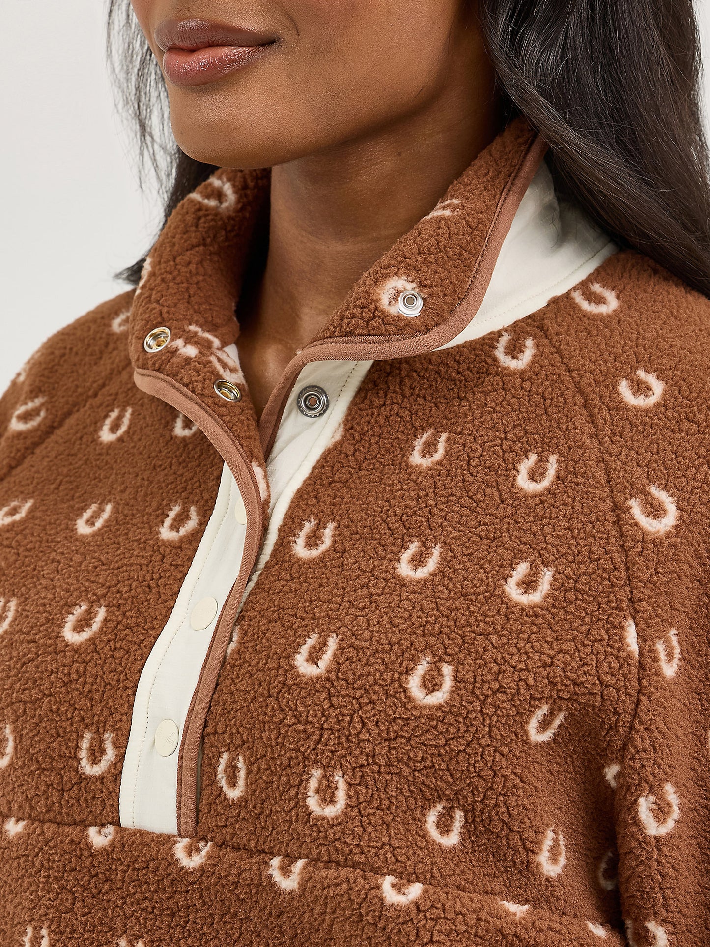 Wrangler Lucky Horseshoe Pullover