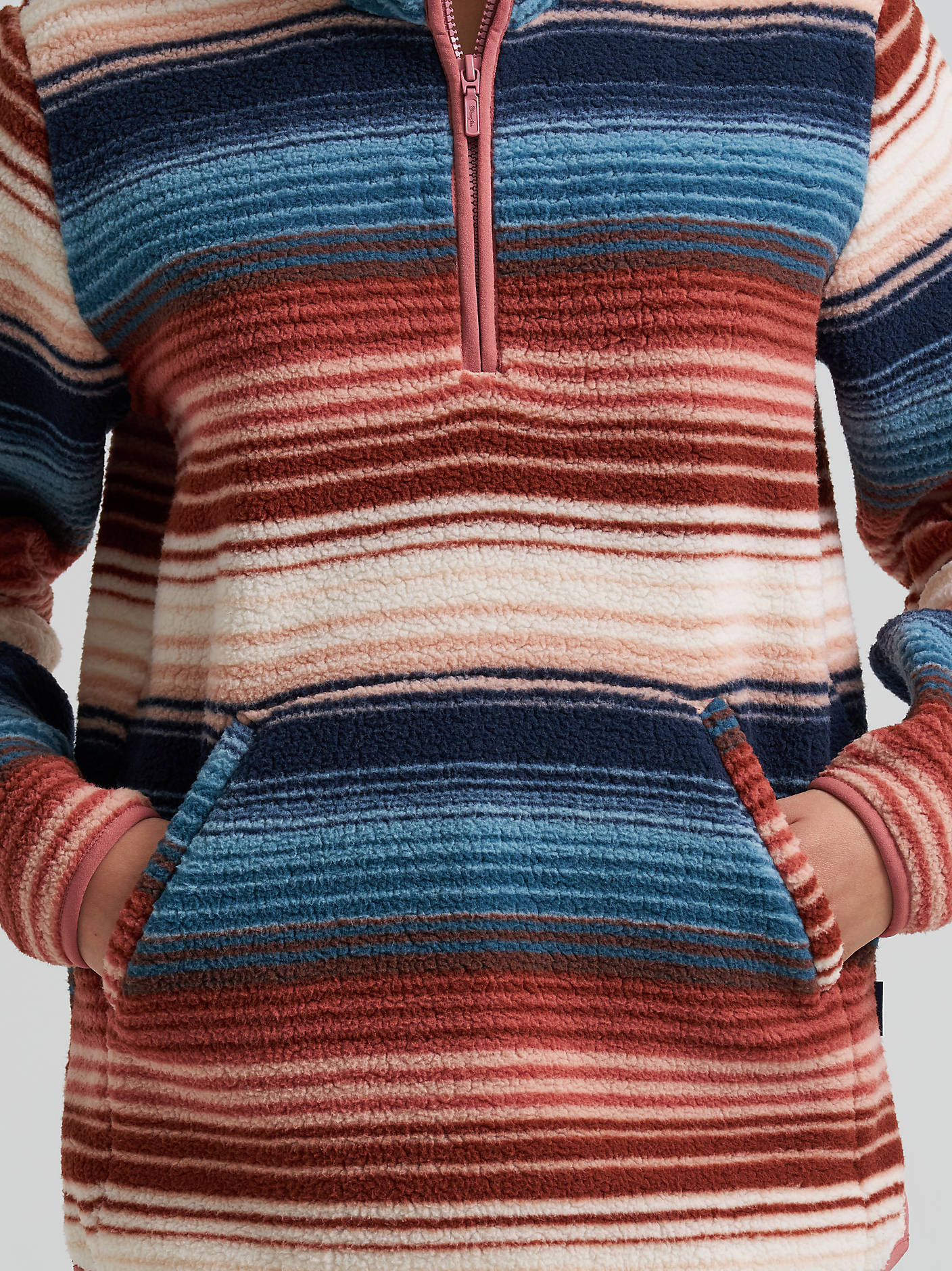 Wrangler Sherpa Serape Rose