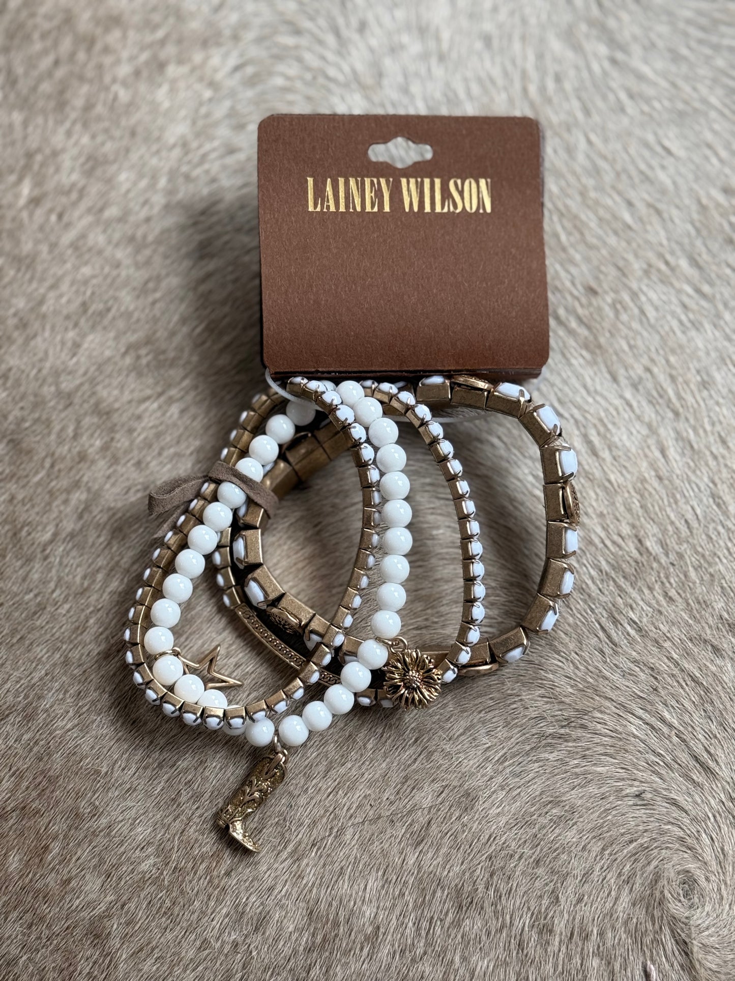 Lainey Wilson 4 Pack Country Heart Bracelet Set