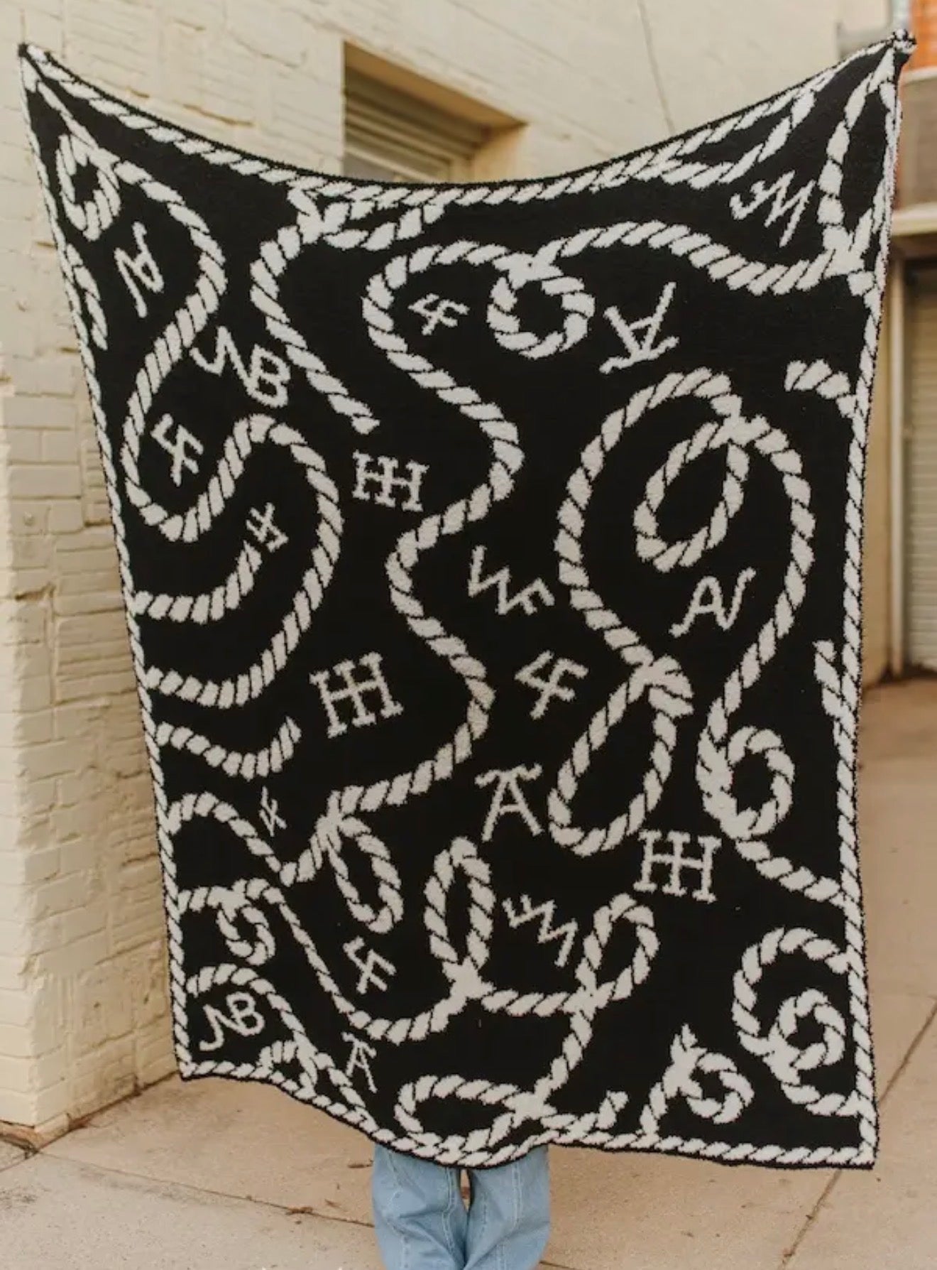Black Cattle rope blanket