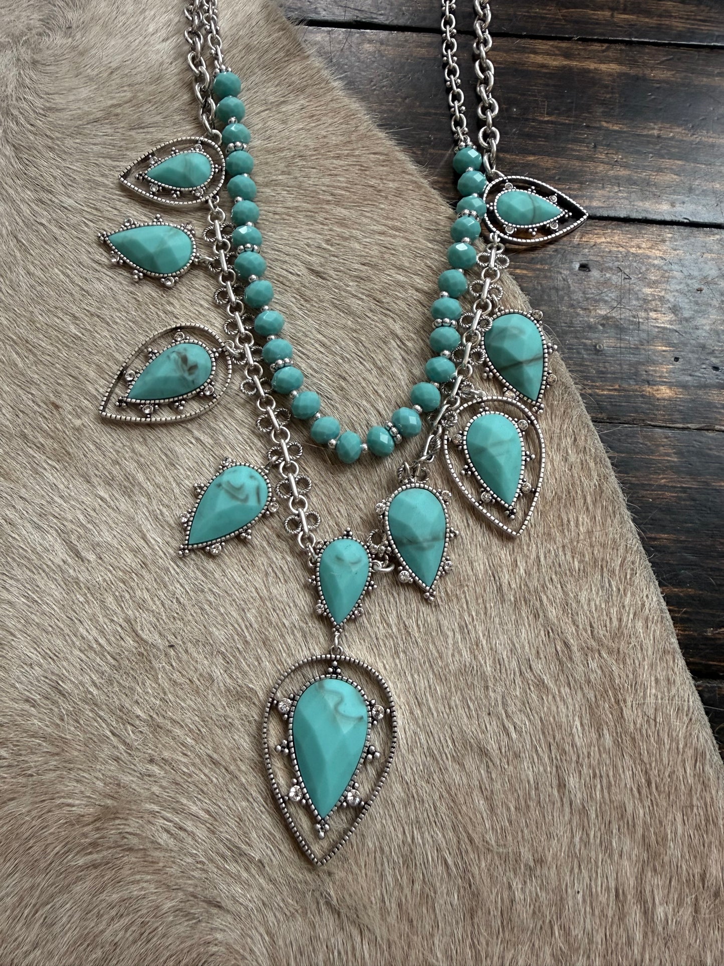 Lainey Wilson Turquoise Drama Stone Frontal Necklace