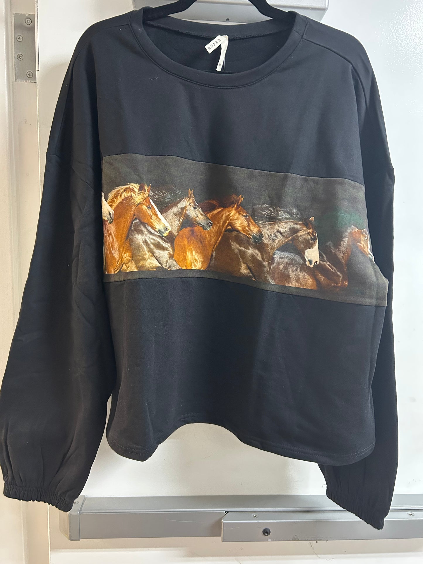 Final Sale ✨ Women's Horse Cotton Fleece Pullover Sweater