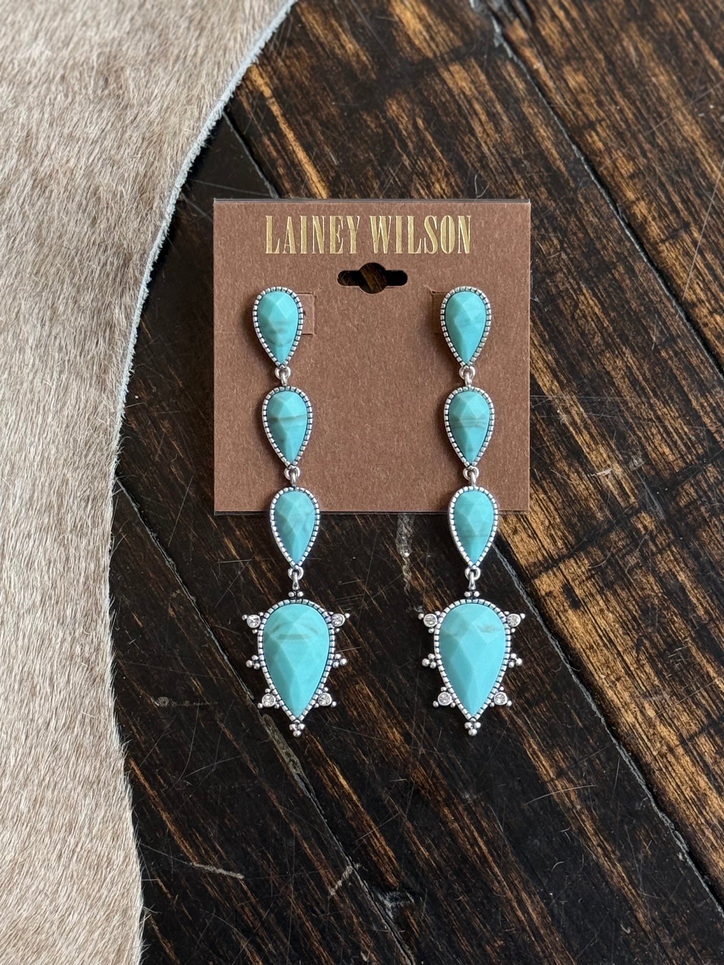 Lainey Wilson Turquoise Linear Earring