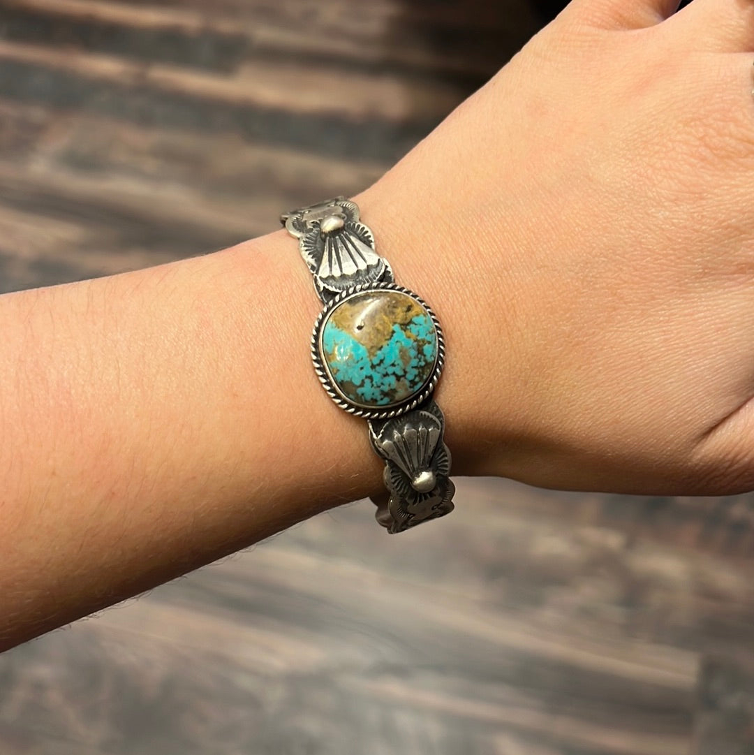 Amitola Cuff