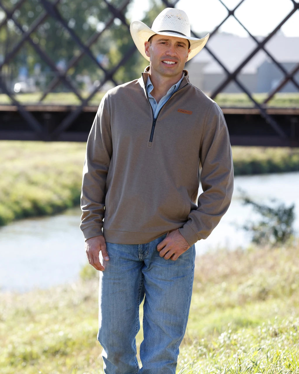 Cinch Brown Zip Knit Pullover