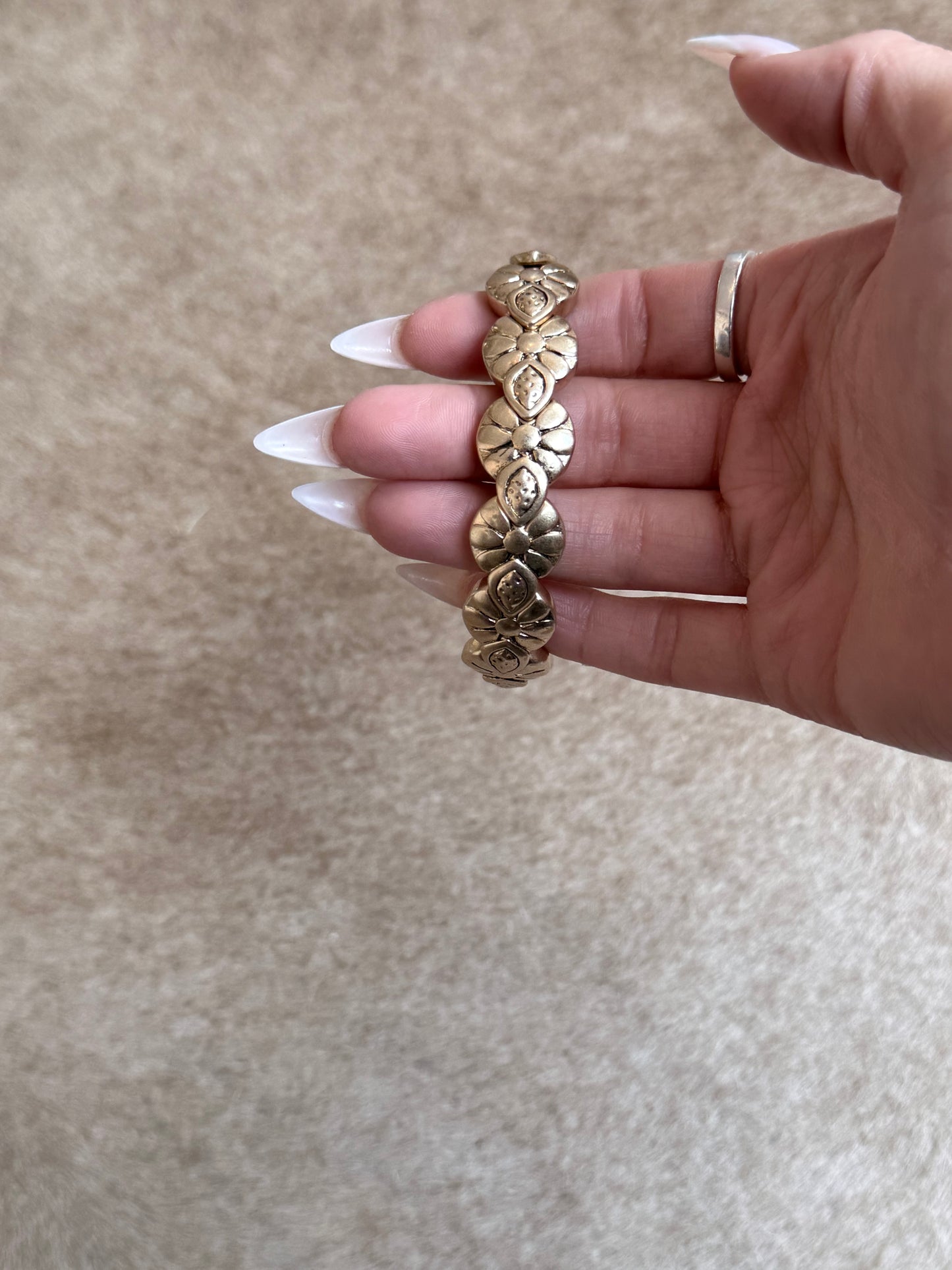 Lainey Wilson Concho Stretch Bracelet