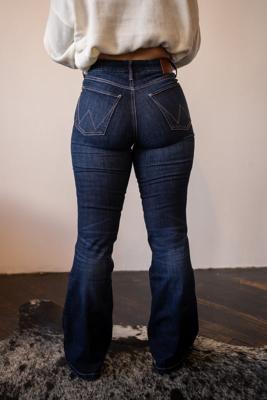 Bespoke Women's Extra Stretch Flare Darkwash