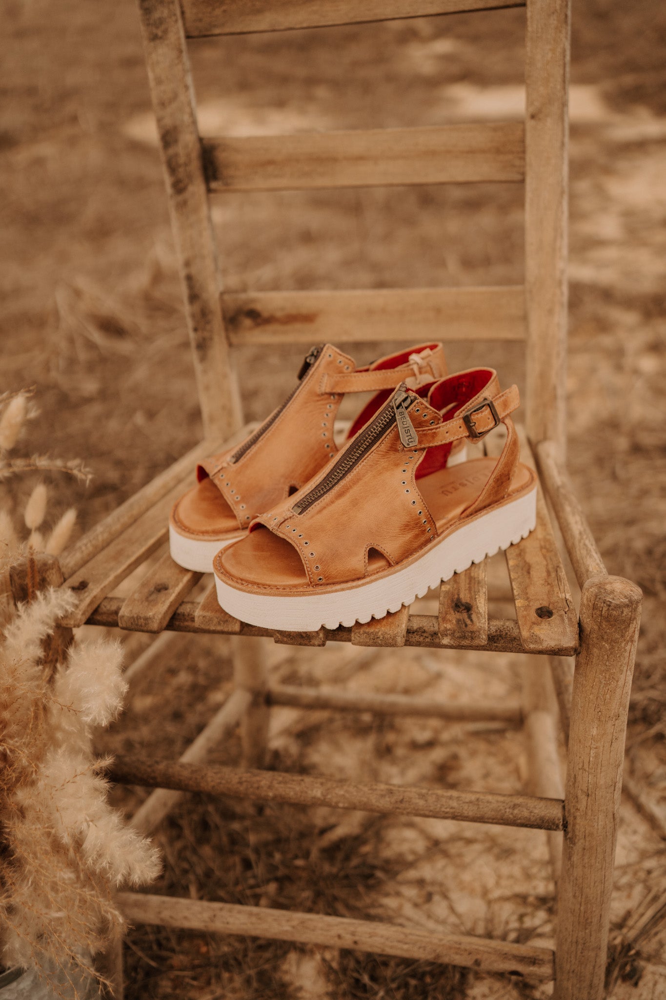 Bed|Stü Clancy Tan Rustic Sandals