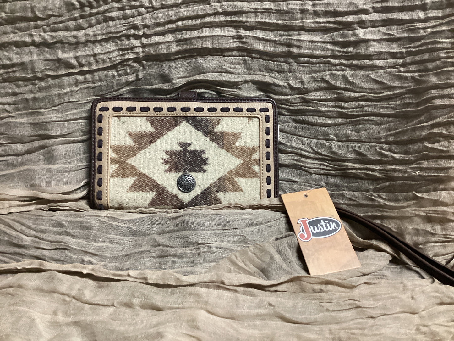 Justin Women’s SouthWestern Blanket Wristlet
