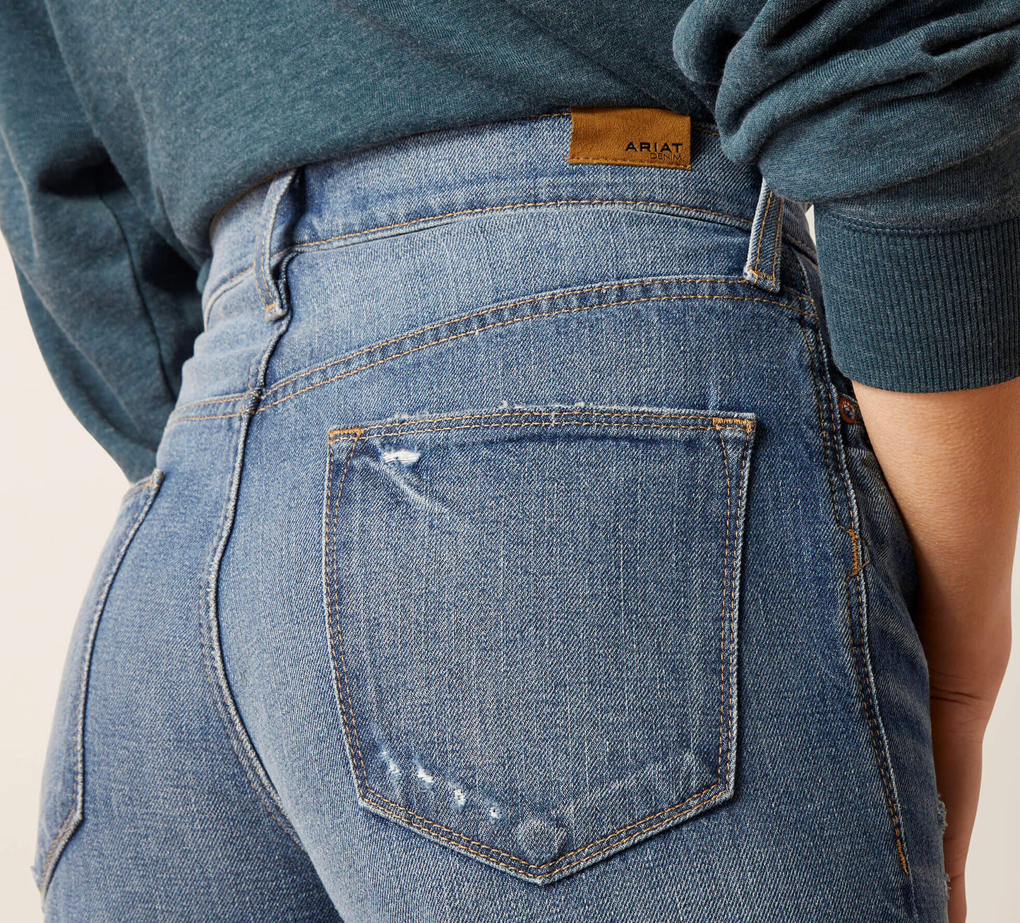 Ariat Ultra High Rise Tomboy Wide Jean