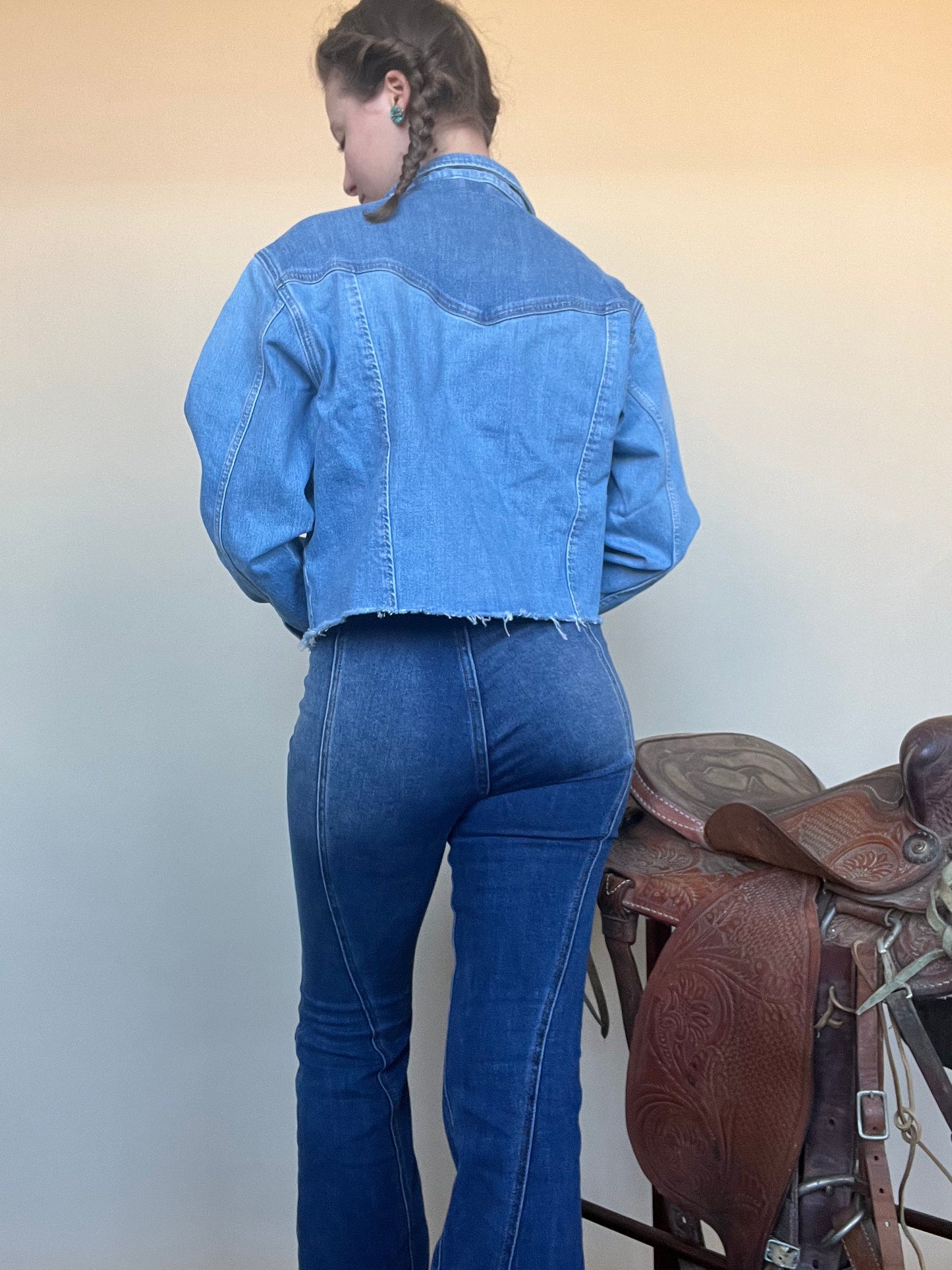 Final Sale ✨ Wrangler Vintage Denim Cut Off Jacket