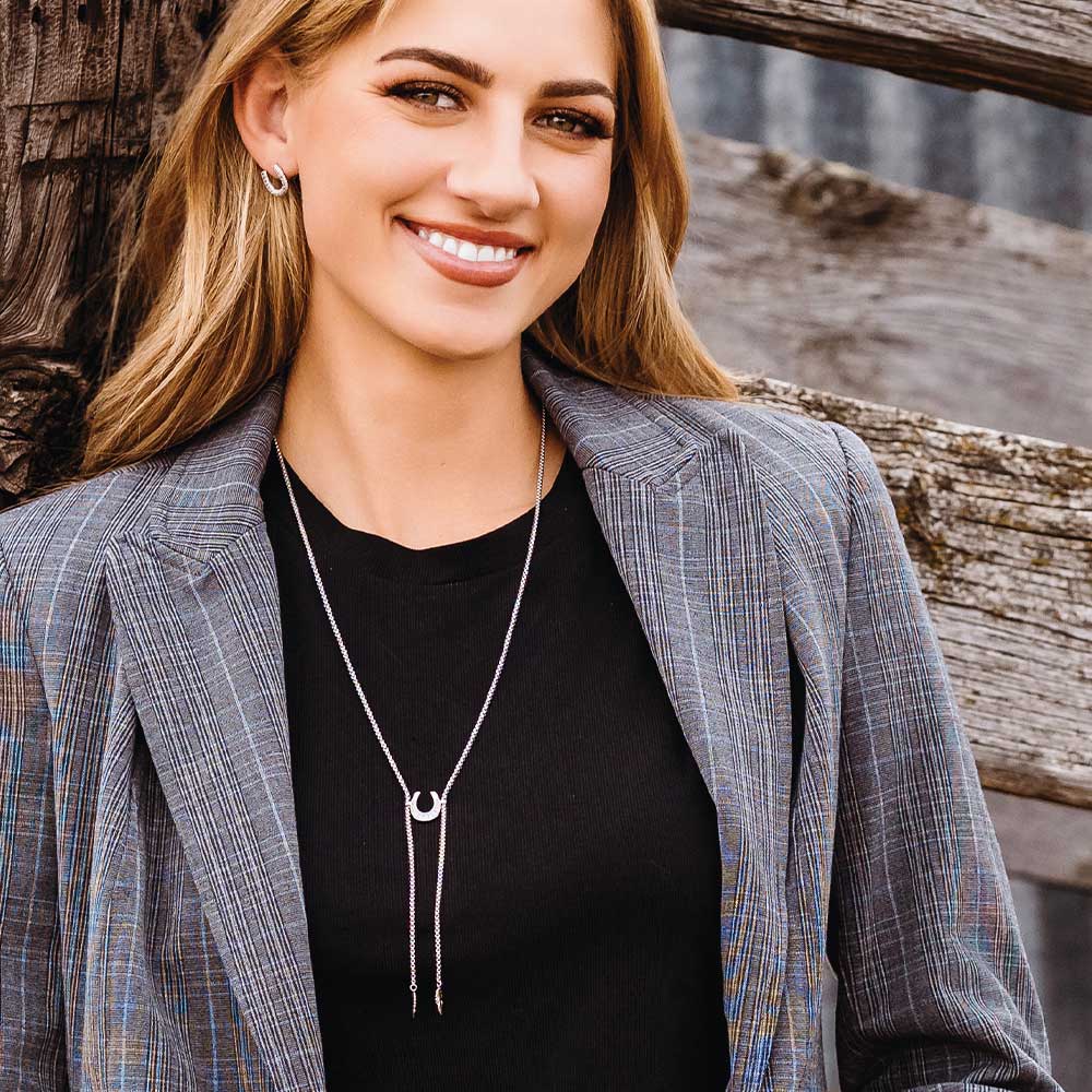 Between Luck Necklace