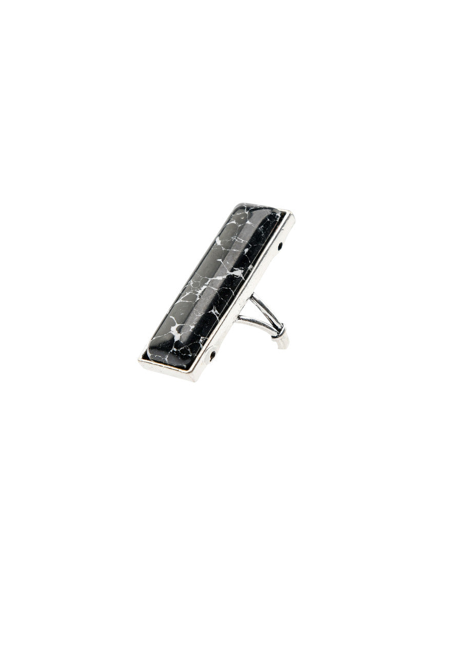 Ella Bar Ring