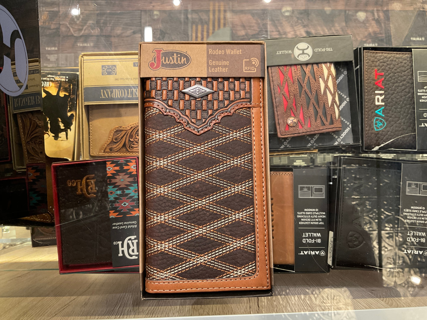 Justin’s tall diamond patch rodeo wallet