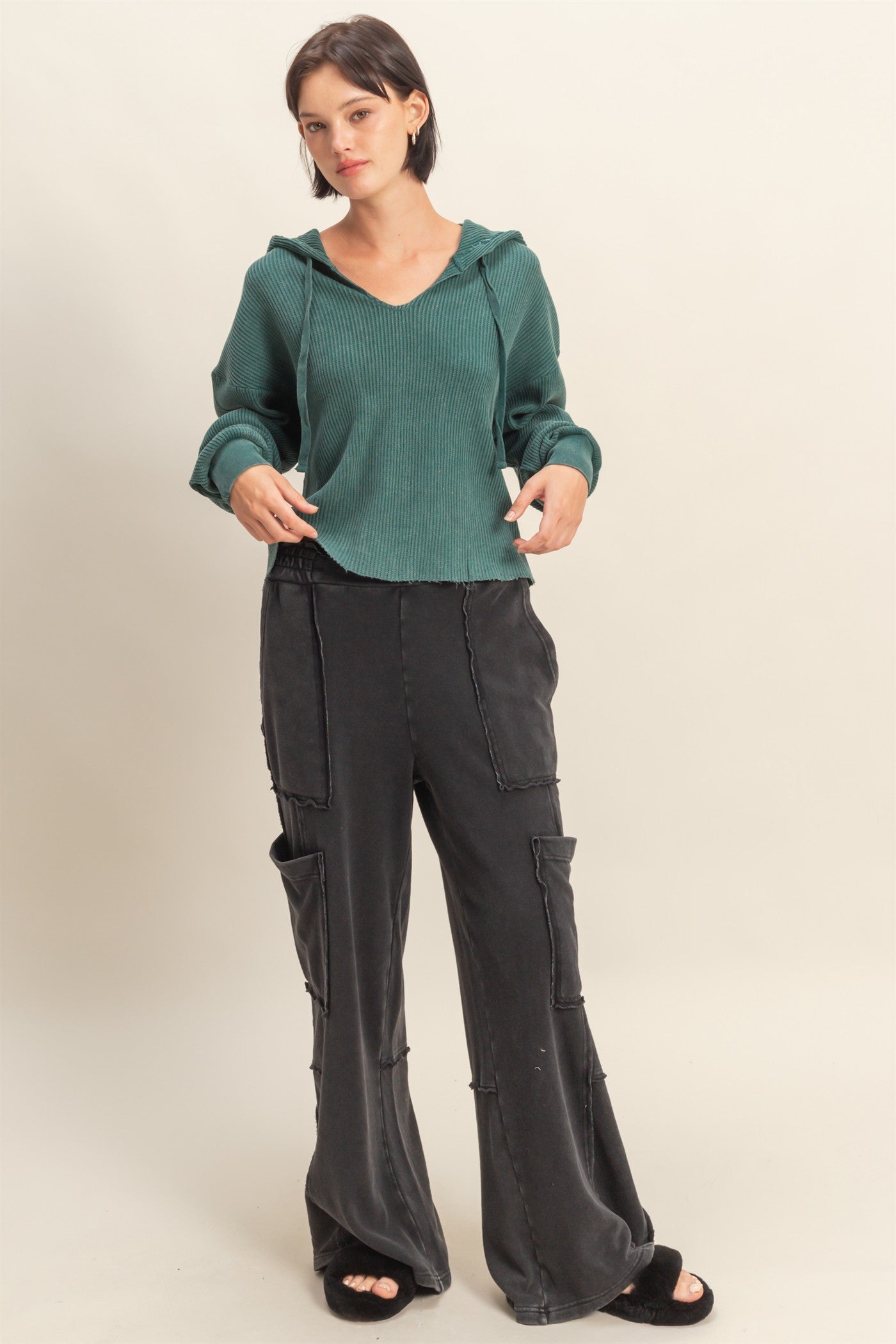 Lucy Oversized Cargo Sweatpants Black