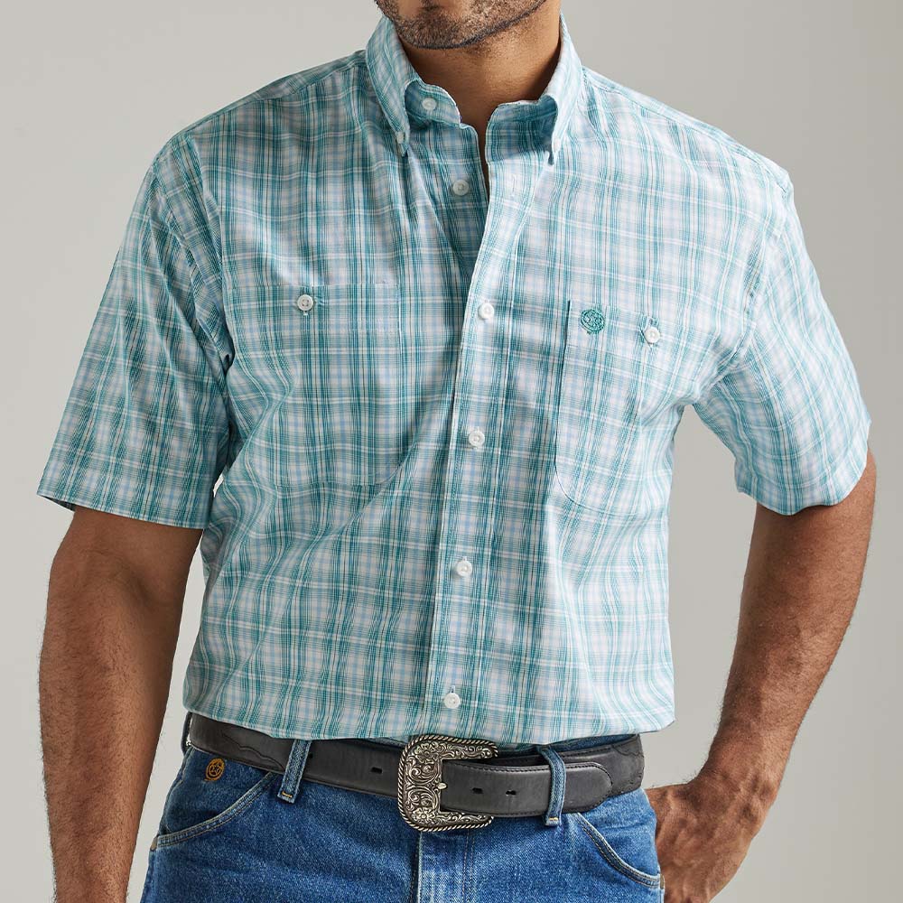 Wrangler Men's George Strait Short Sleeve Plaid Button Down Shirt - Aqua (Closeout)