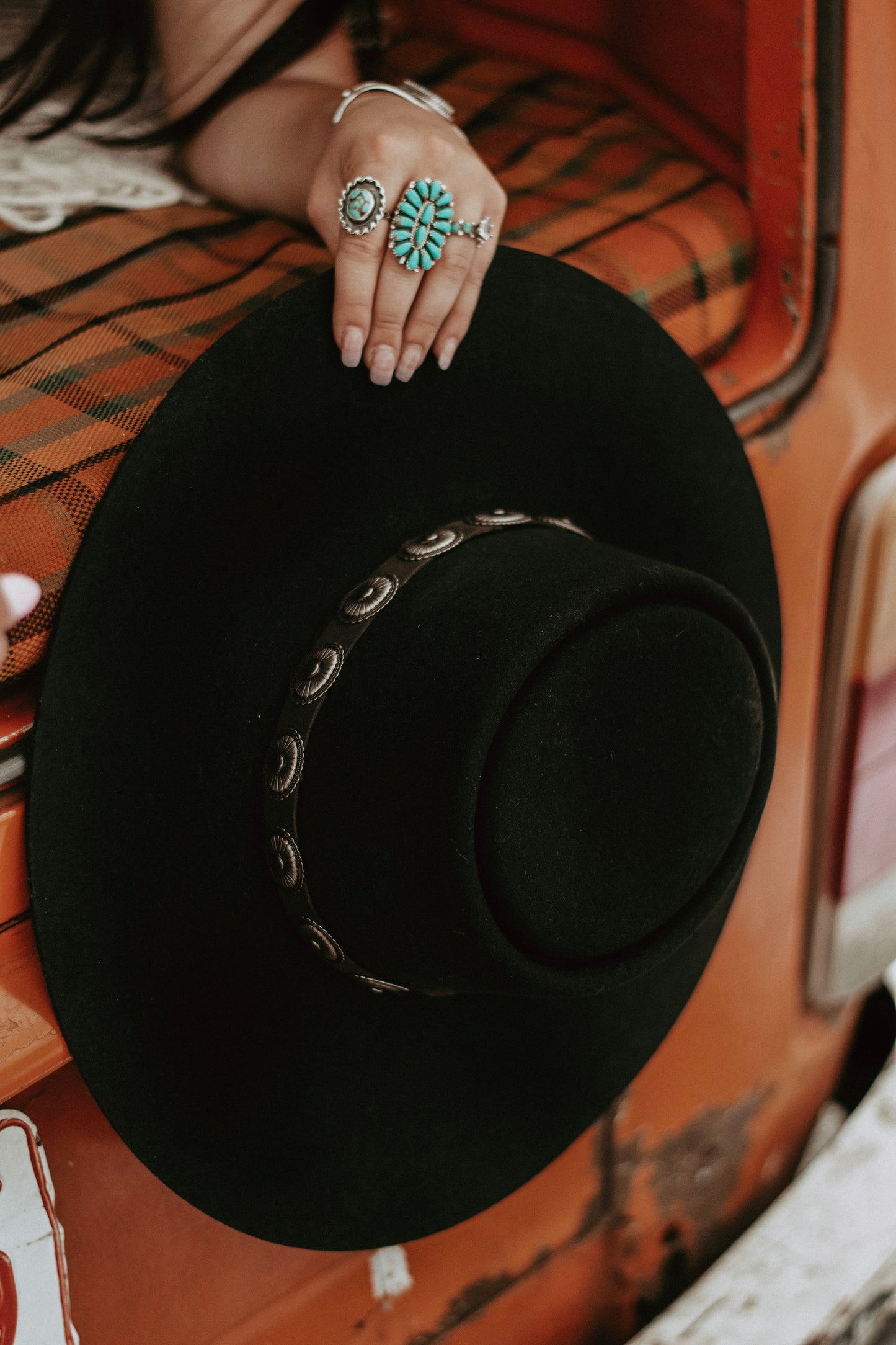 Charlie 1 Horse High Desert Black Hat