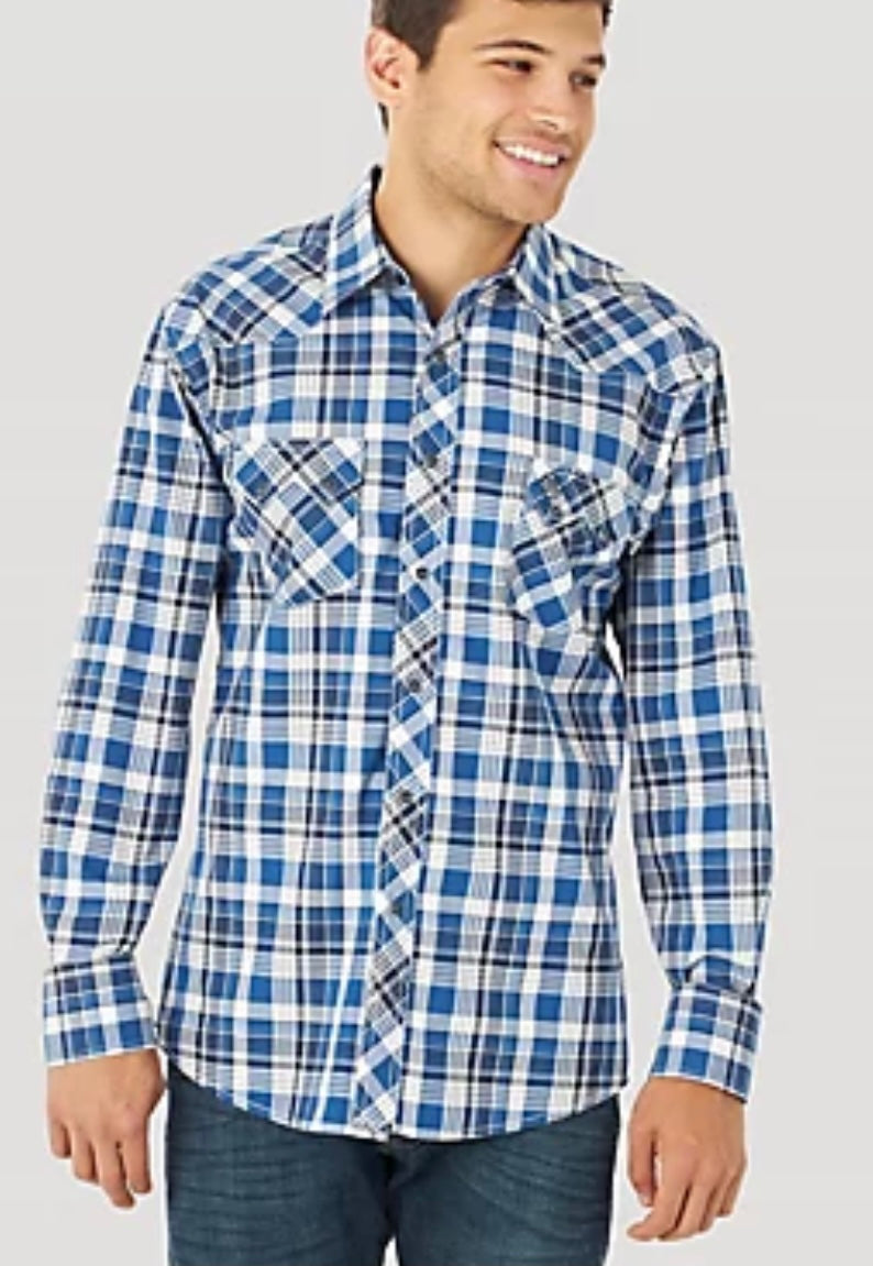 Final Sale ✨Wrangler Sawtooth Snap Blue Men’s Shirt