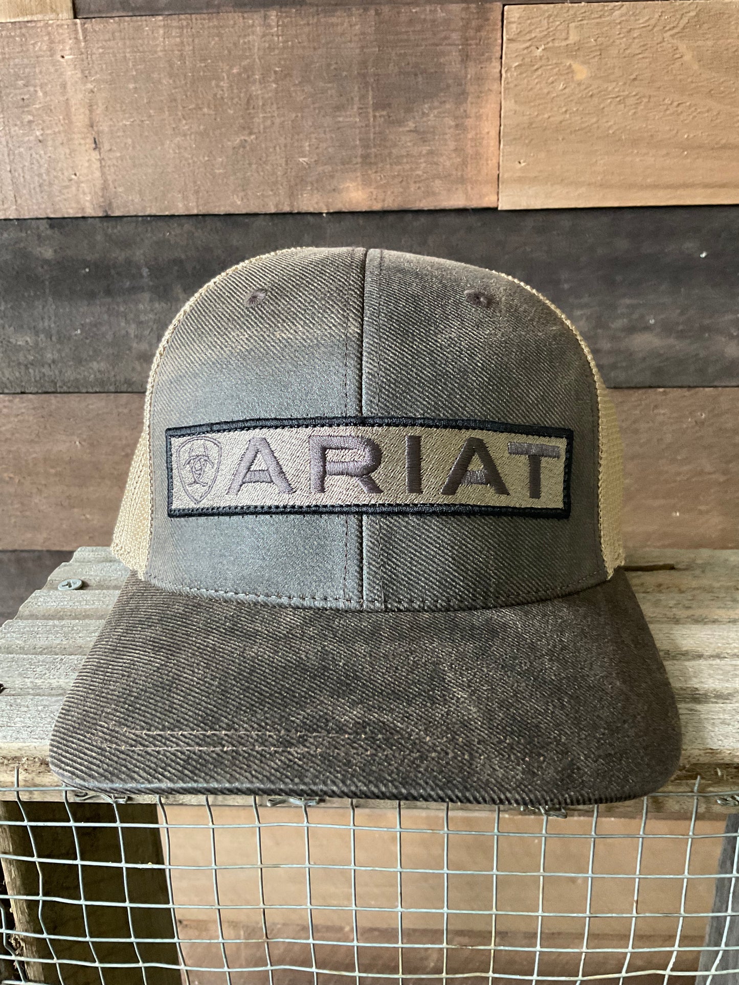 Men's Ariat Shield Long Logo Patch Brown SnapBack