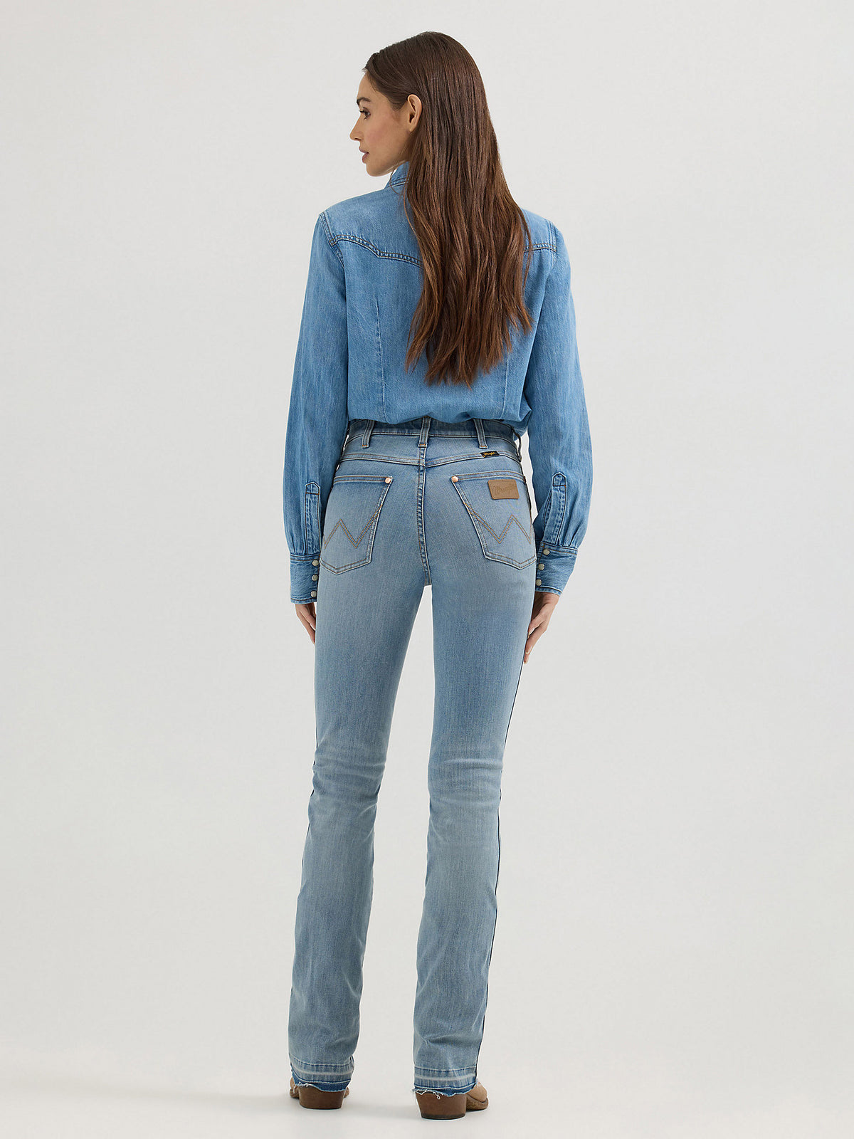 The Eden bootcut - Wrangler X Lainey Wilson Boot Huggers Raw Hem Jeans ...