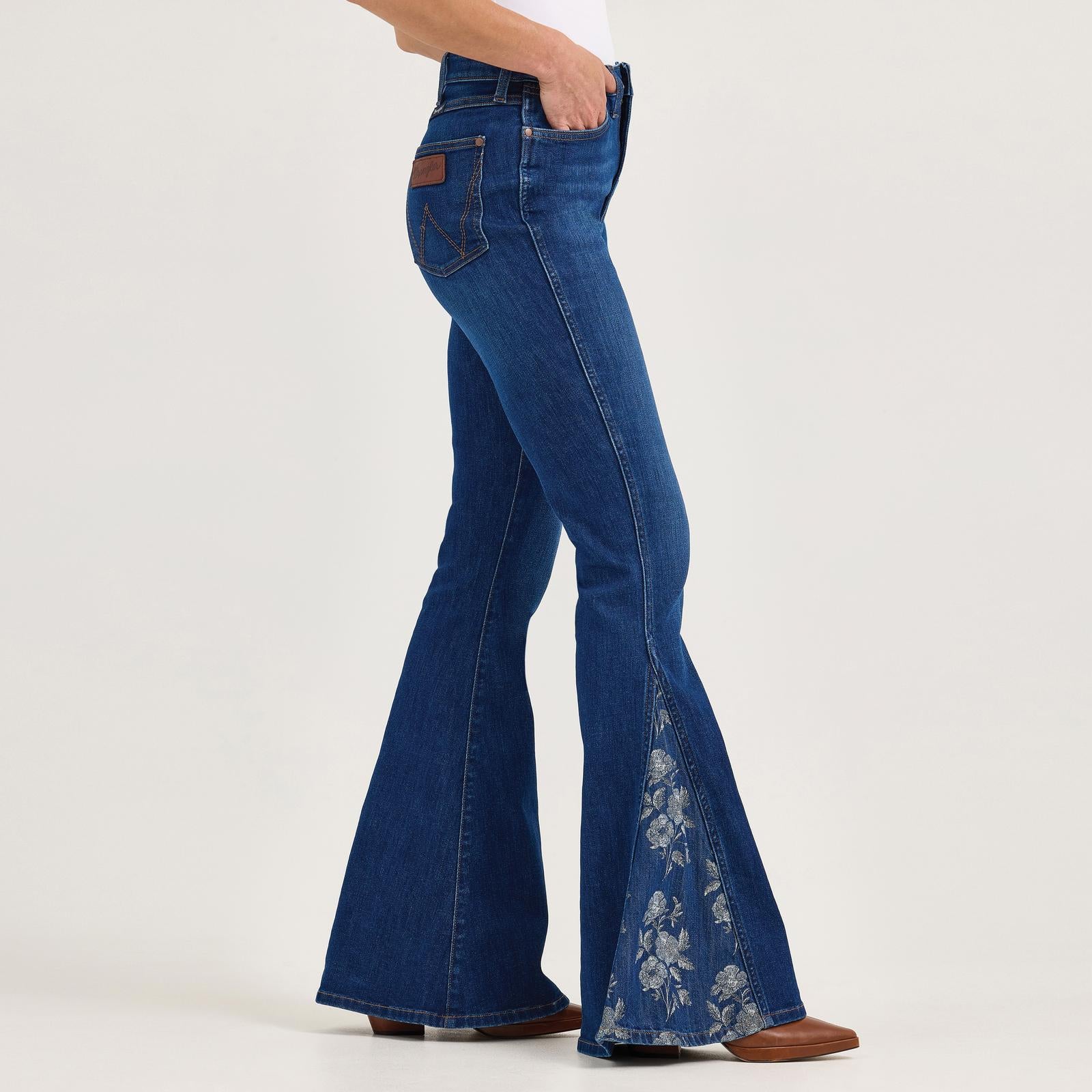 Wrangler Wild Flower Women's Bell 112368254