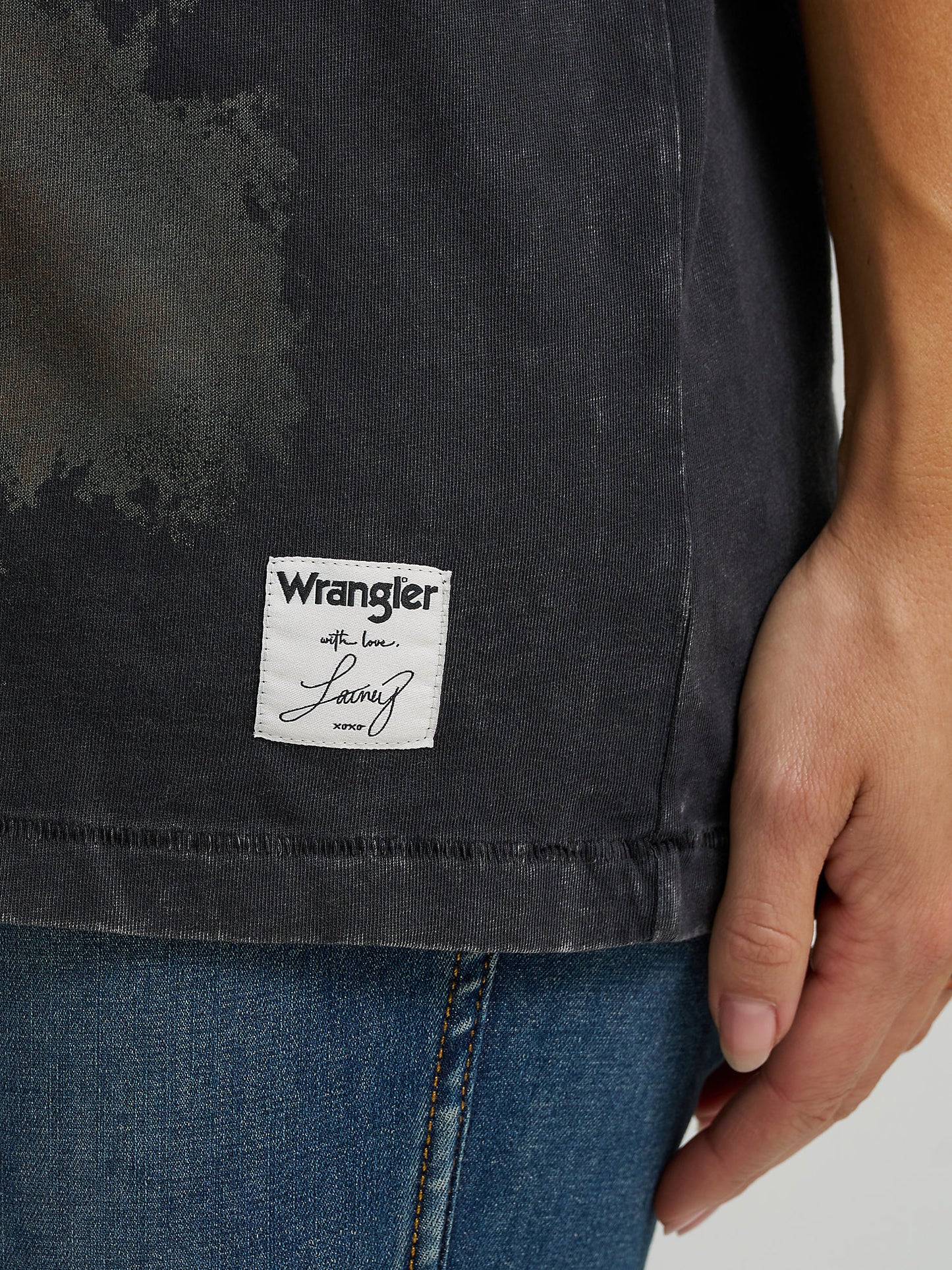 Wrangler Lainey Wilson Horses Tee