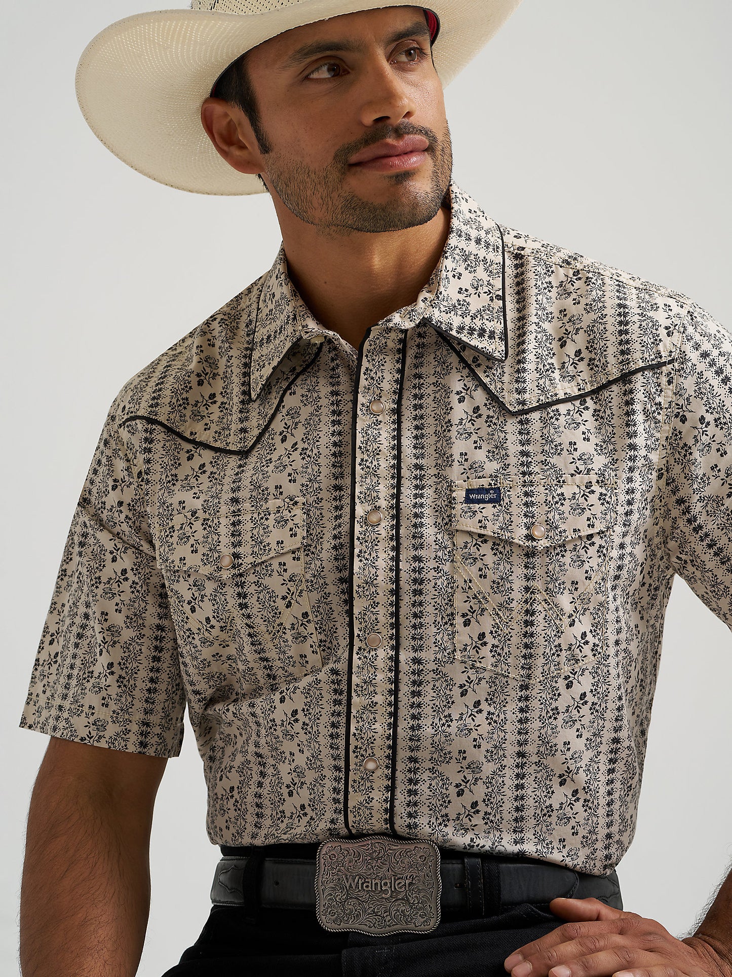 Wrangler Piped Black & White Snap Up