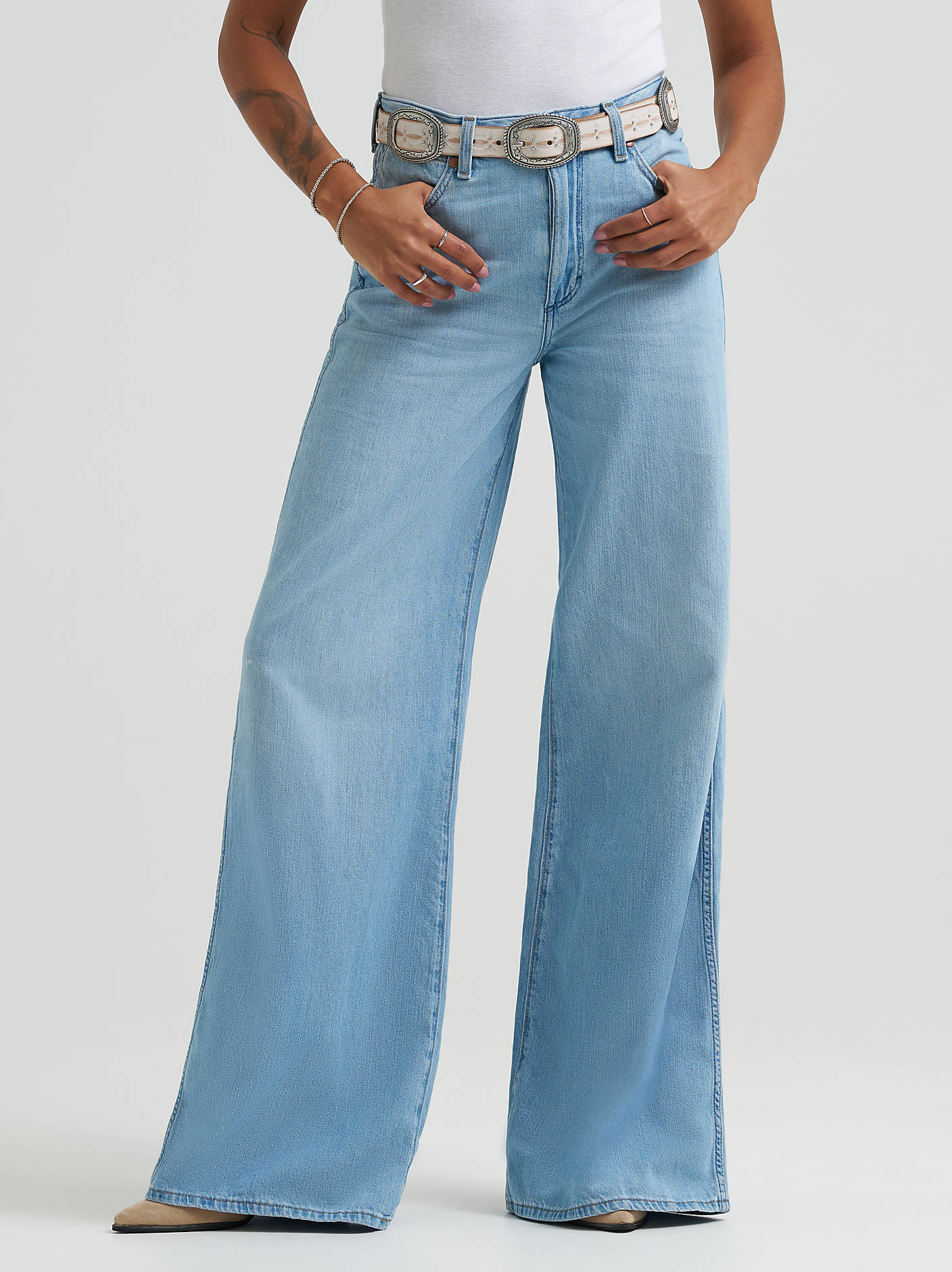 Wrangler Punchy Light Wide Leg