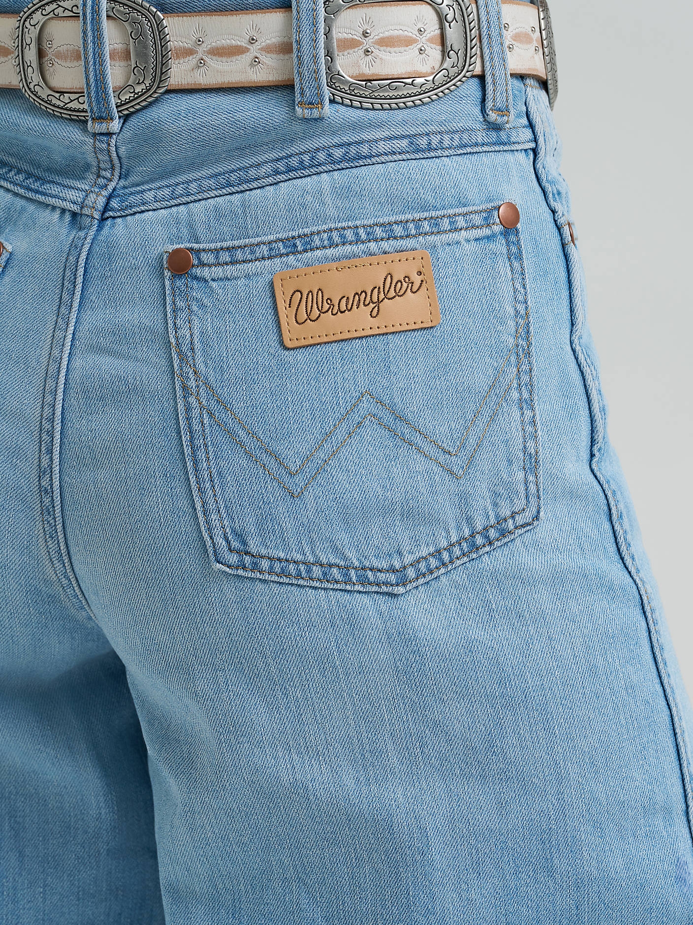 Wrangler Punchy Light Wide Leg