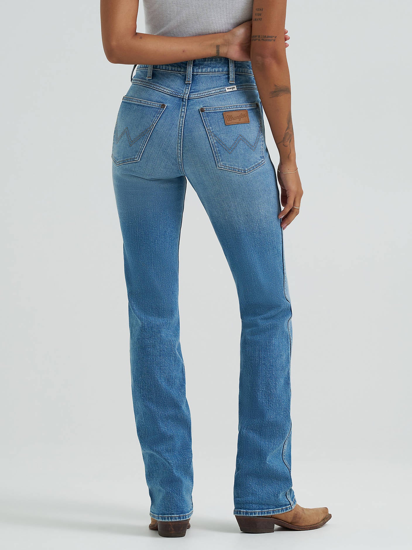 Wrangler Dusty Light Bootcut Jeans