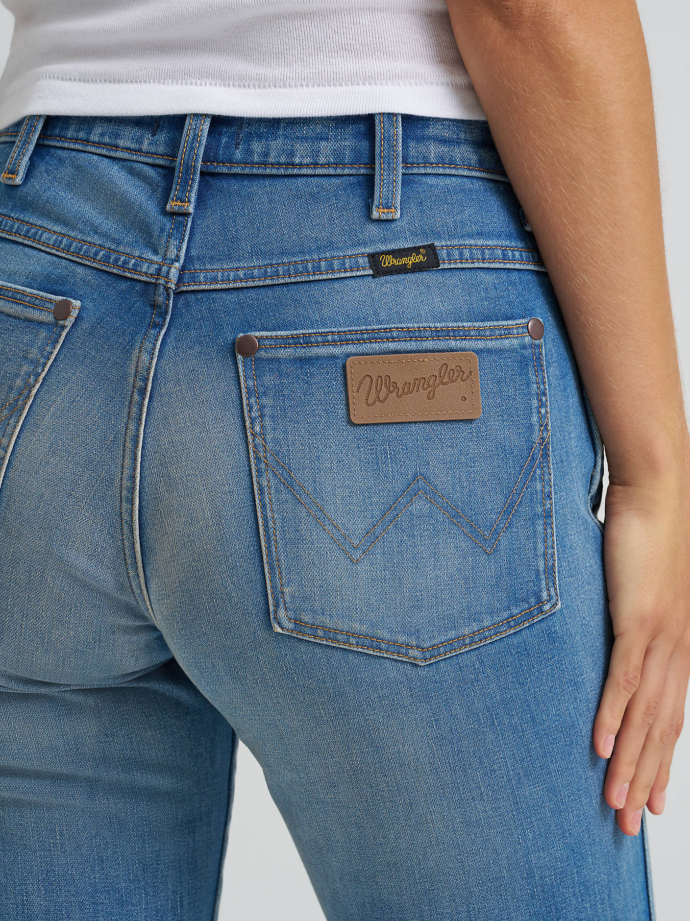 Wrangler Wrancher Distressed Bootcut
