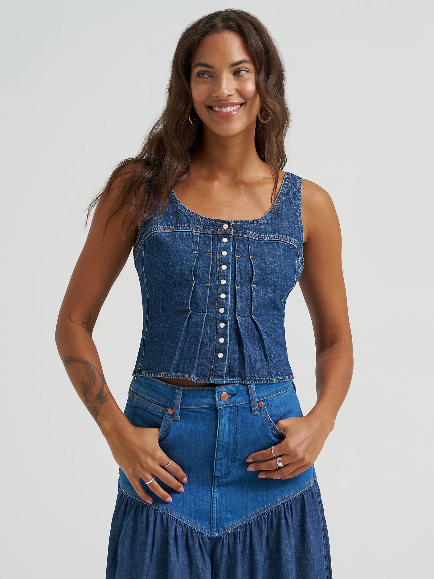 Wrangler Pintuck Corset Snap Up