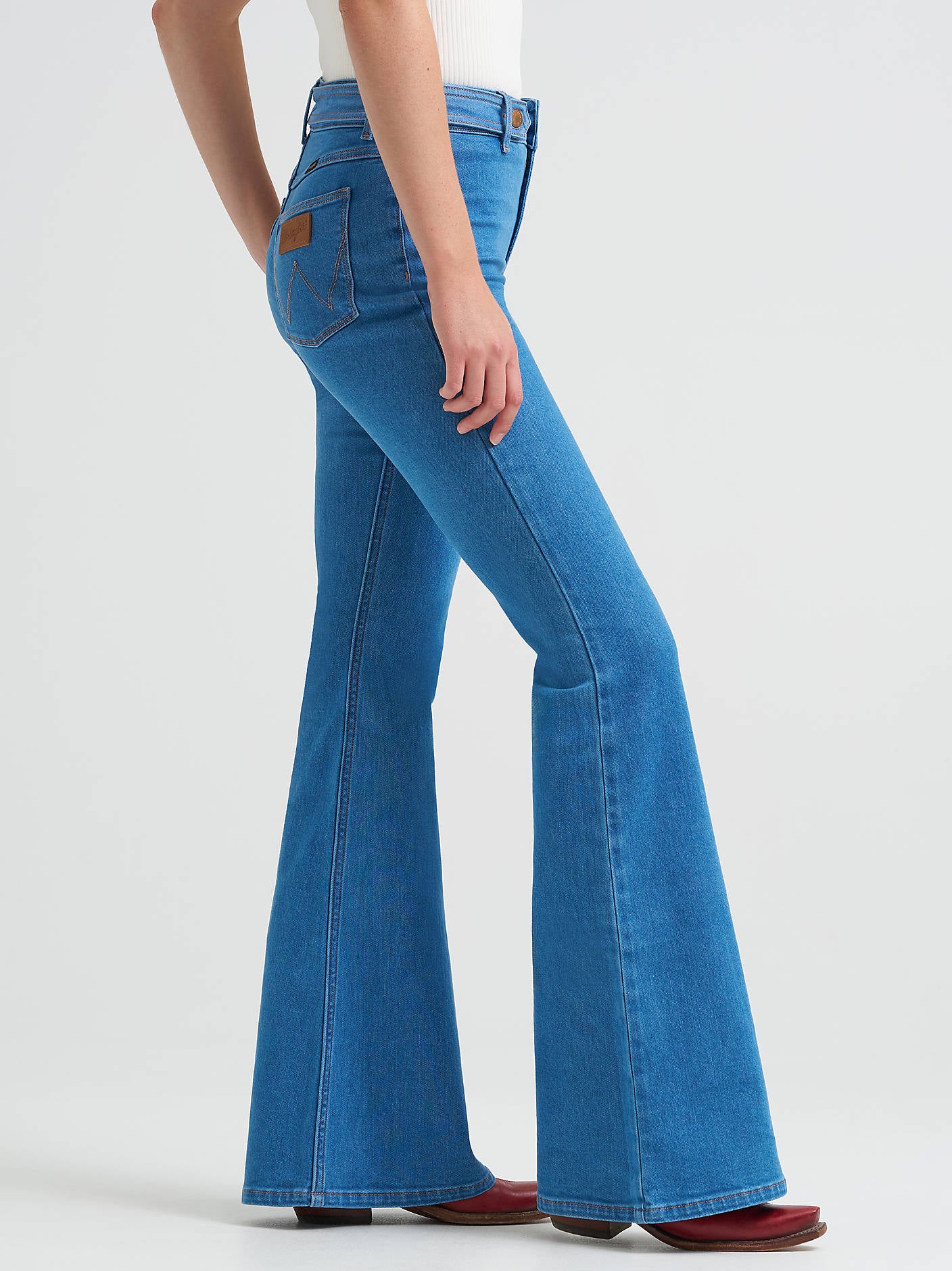 Wrangler Daytona Belted Flare