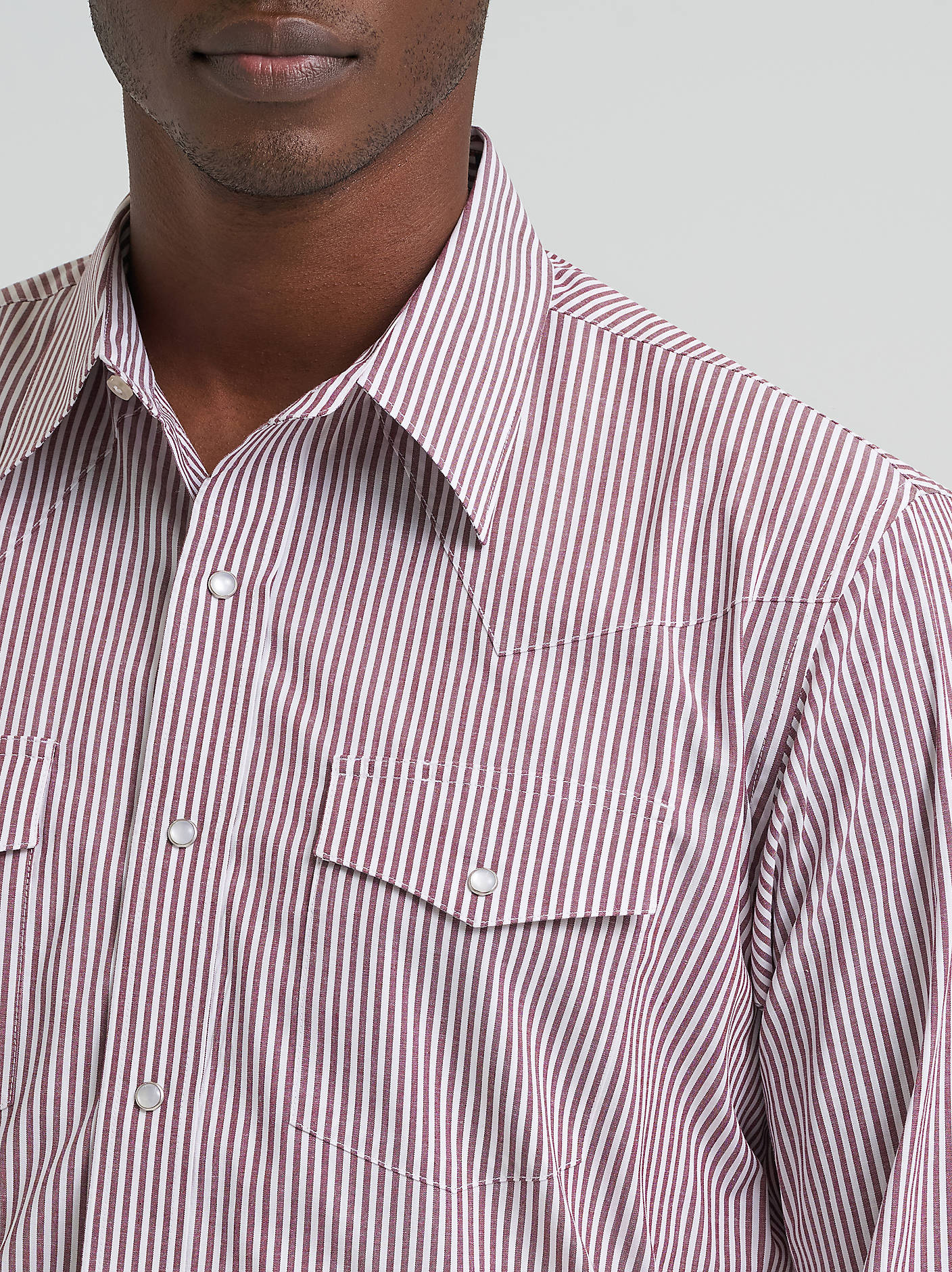 Wrangler Wine Wrinkle Resist Snap