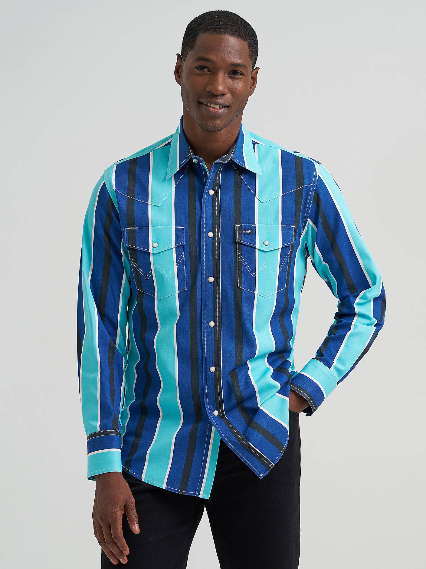 Wrangler Brushpopper Black & Blue Snap Up