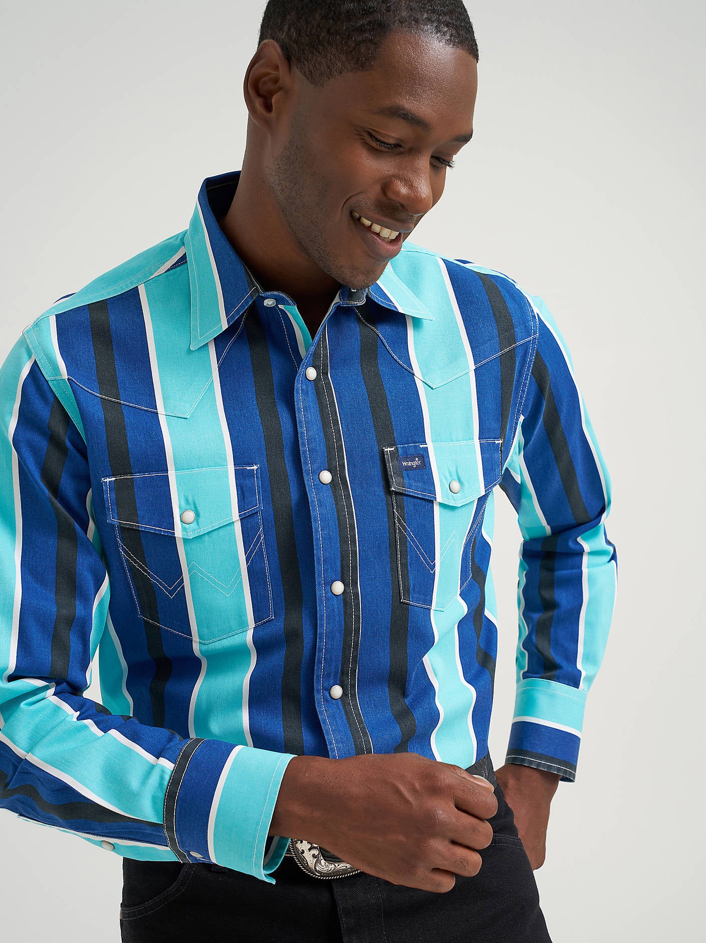 Wrangler Brushpopper Black & Blue Snap Up
