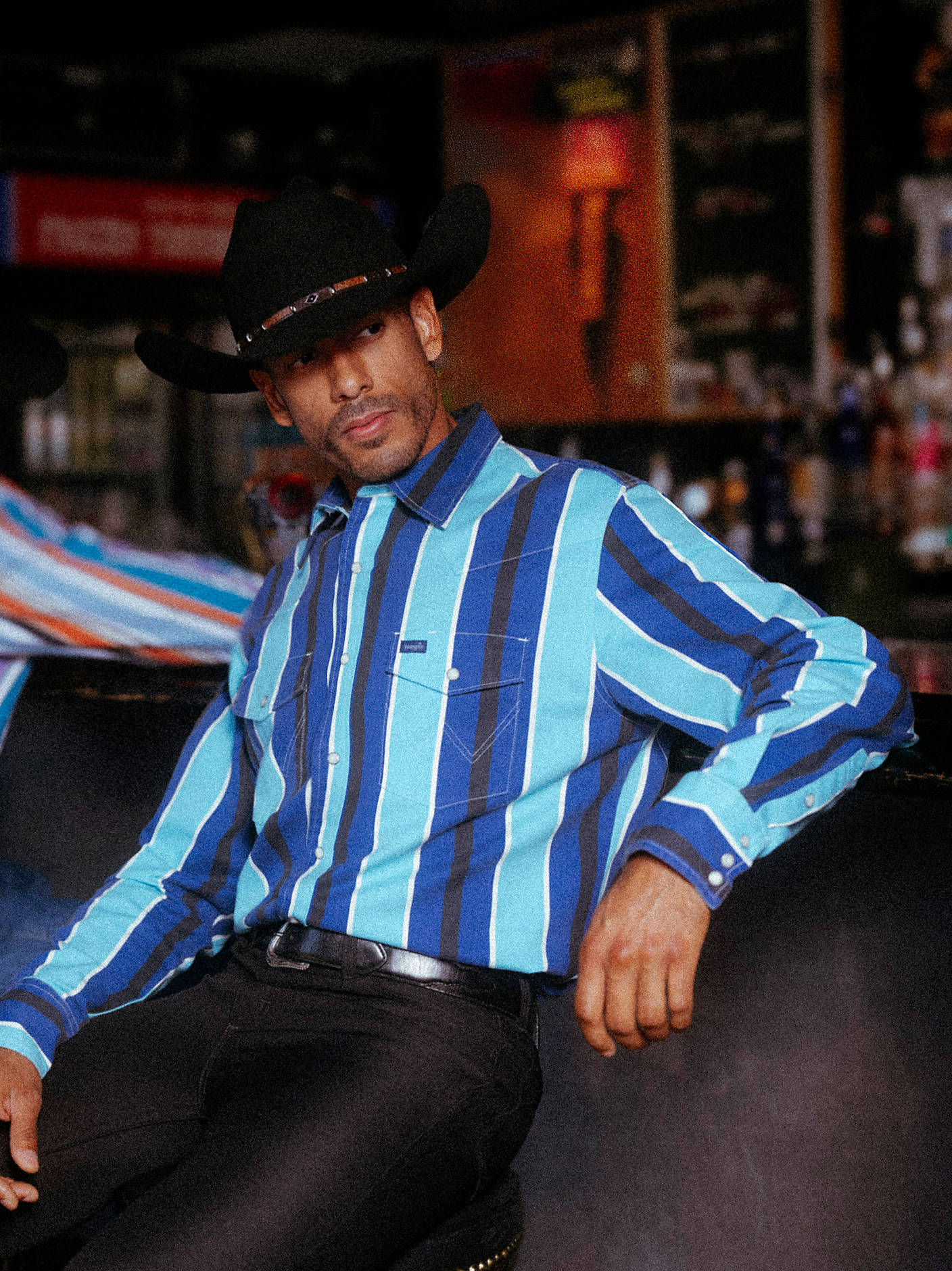 Wrangler Brushpopper Black & Blue Snap Up