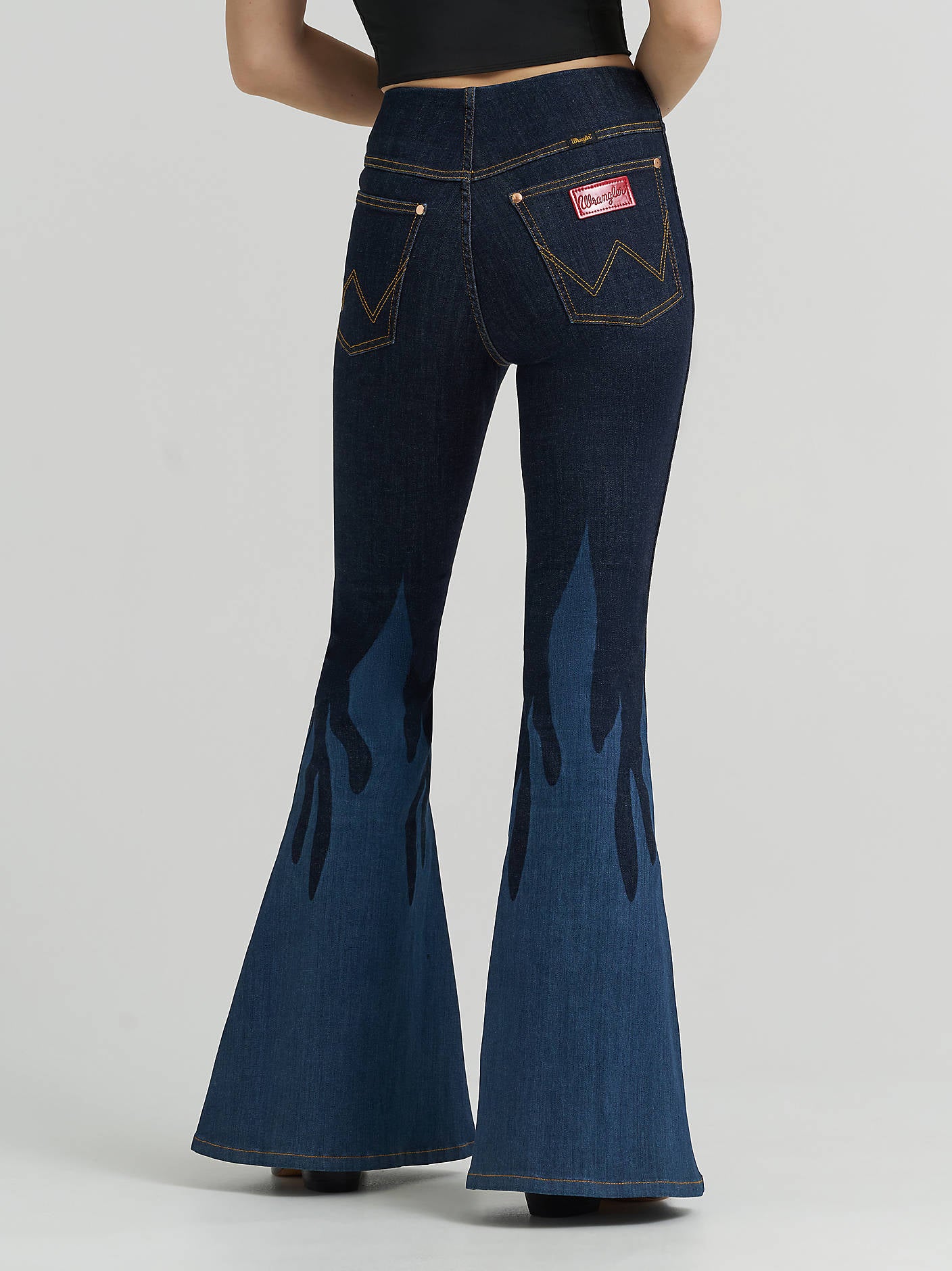 Wrangler Lainey Flame Pull On Bell