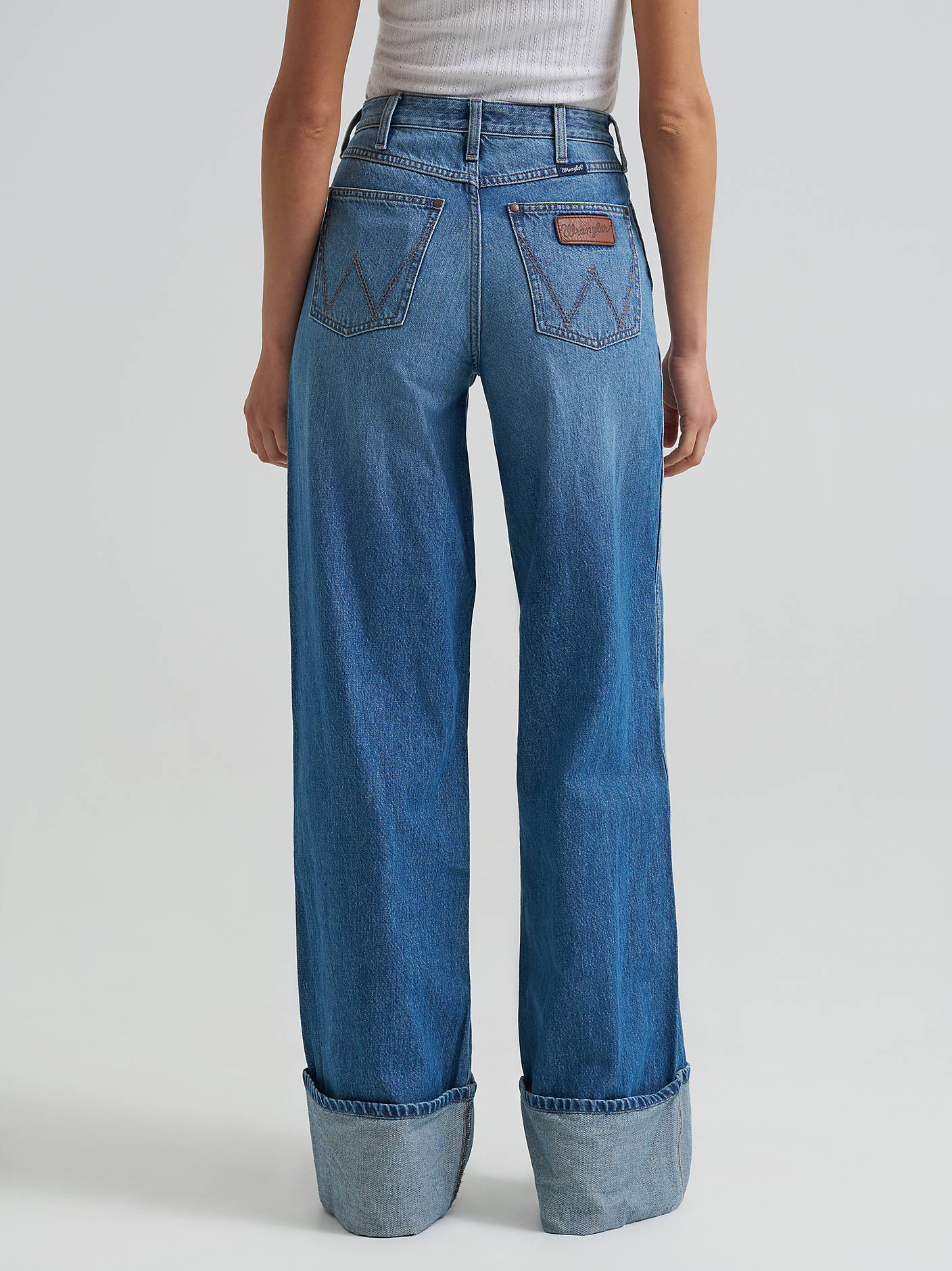Wrangler Punchy Turnt Light Wide Leg Jeans