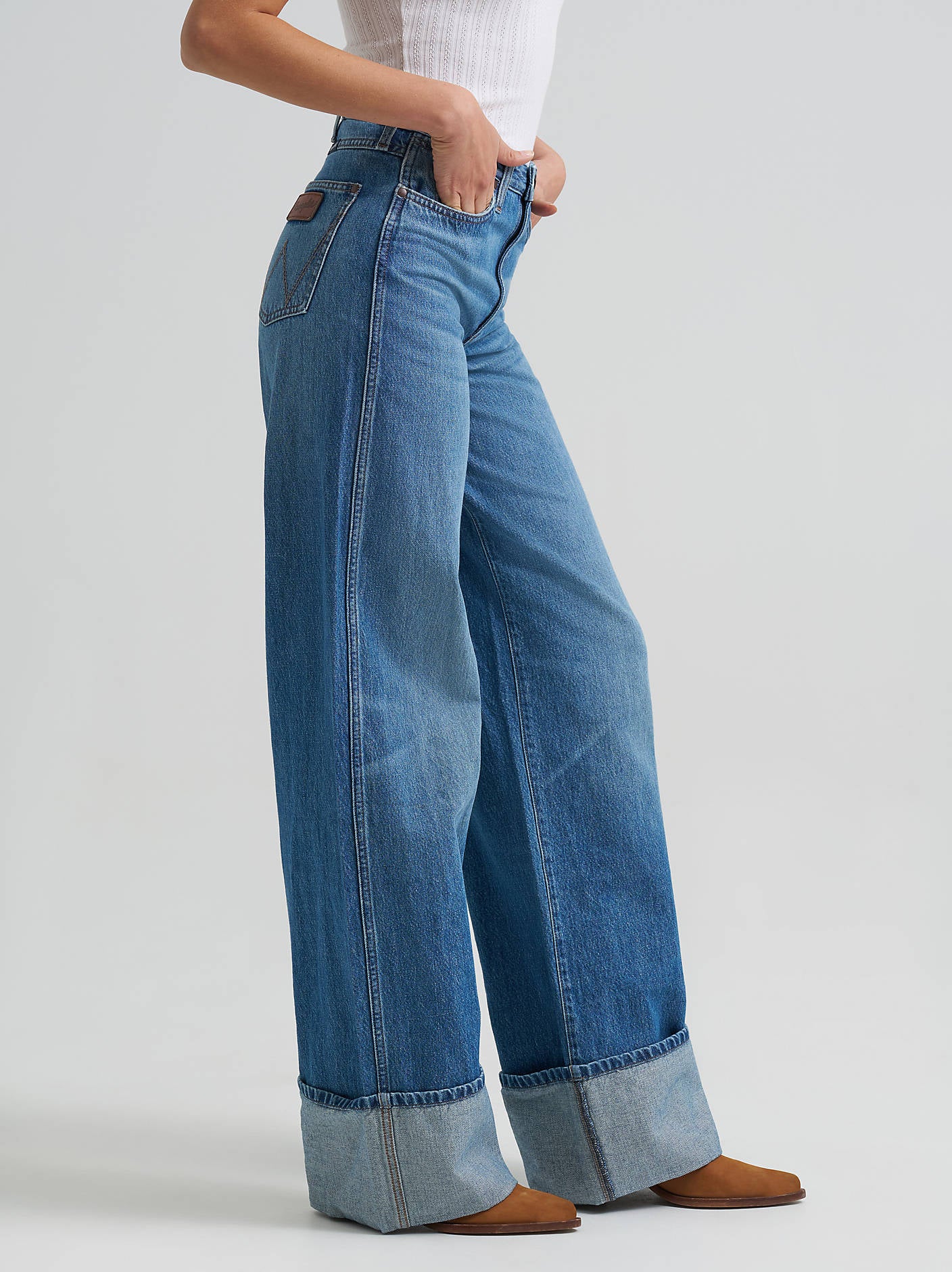 Wrangler Punchy Turnt Light Wide Leg Jeans