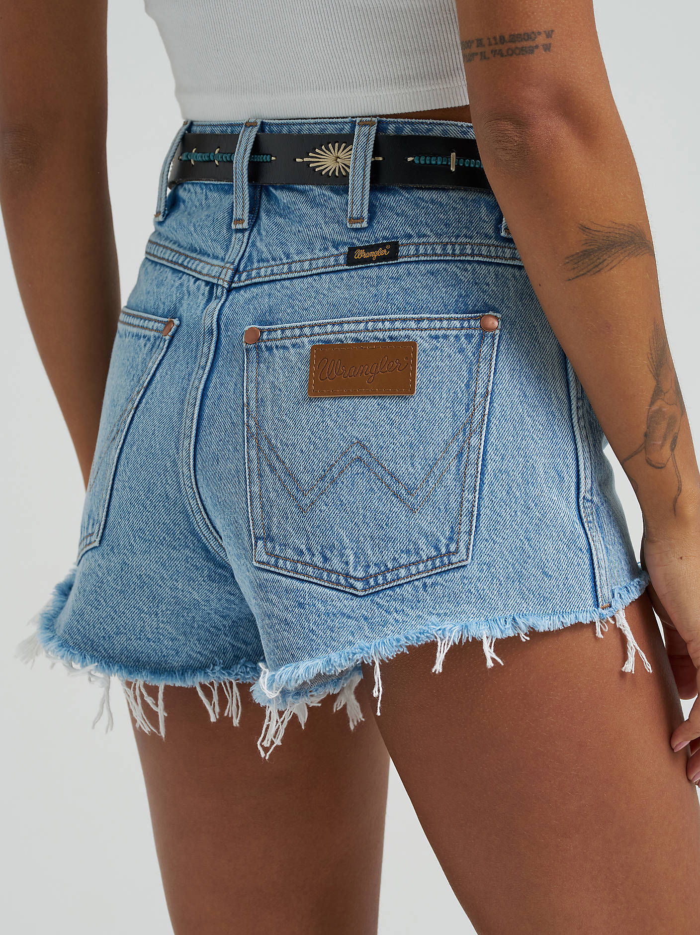 Wrangler Cowboy Cutoff Bloom Shorts
