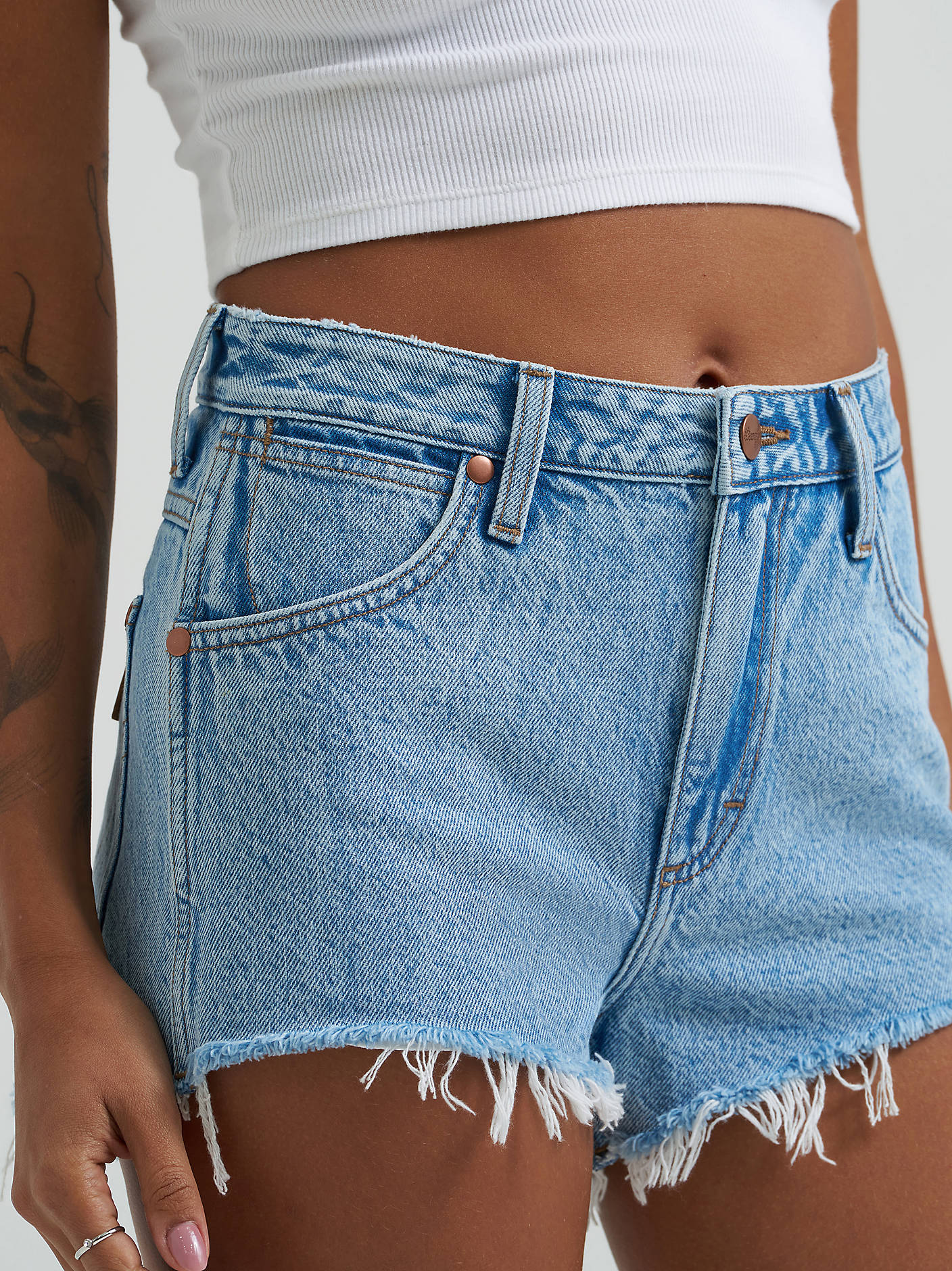 Wrangler Cowboy Cutoff Bloom Shorts