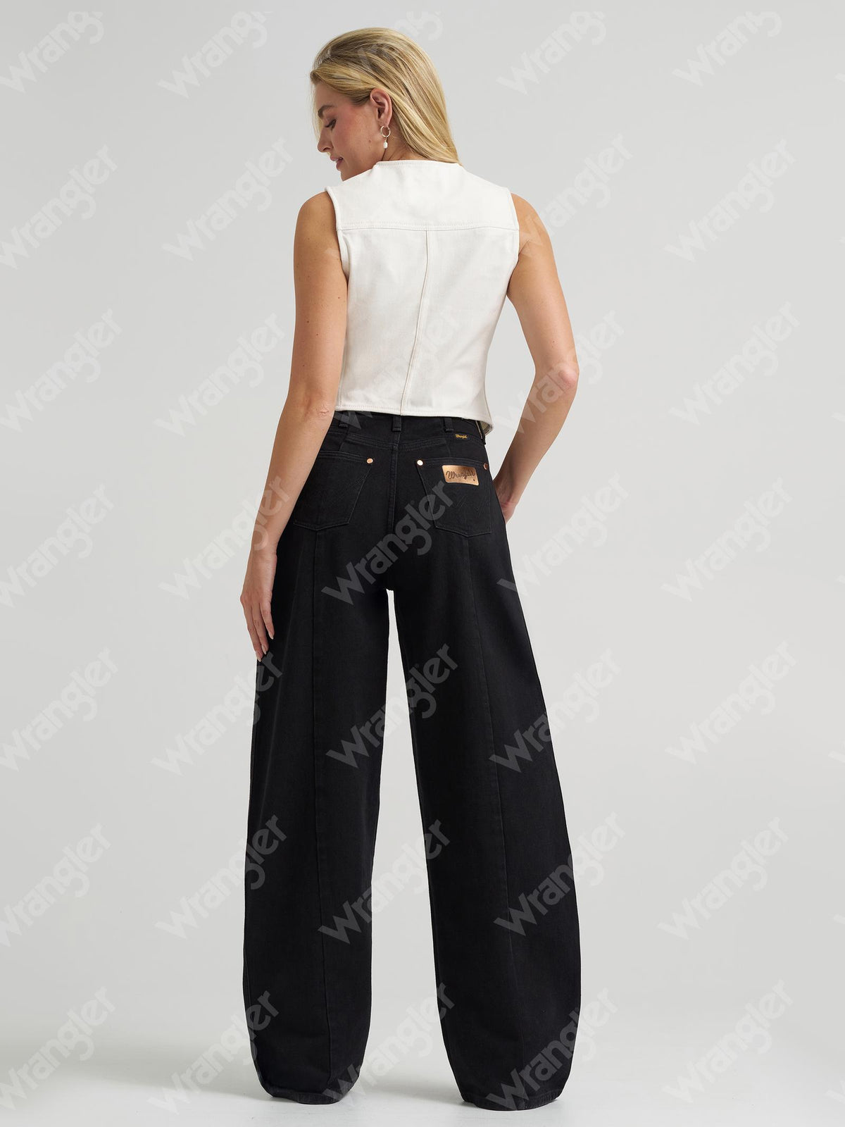 Wrangler Lainey Barrel Wide Leg Jean