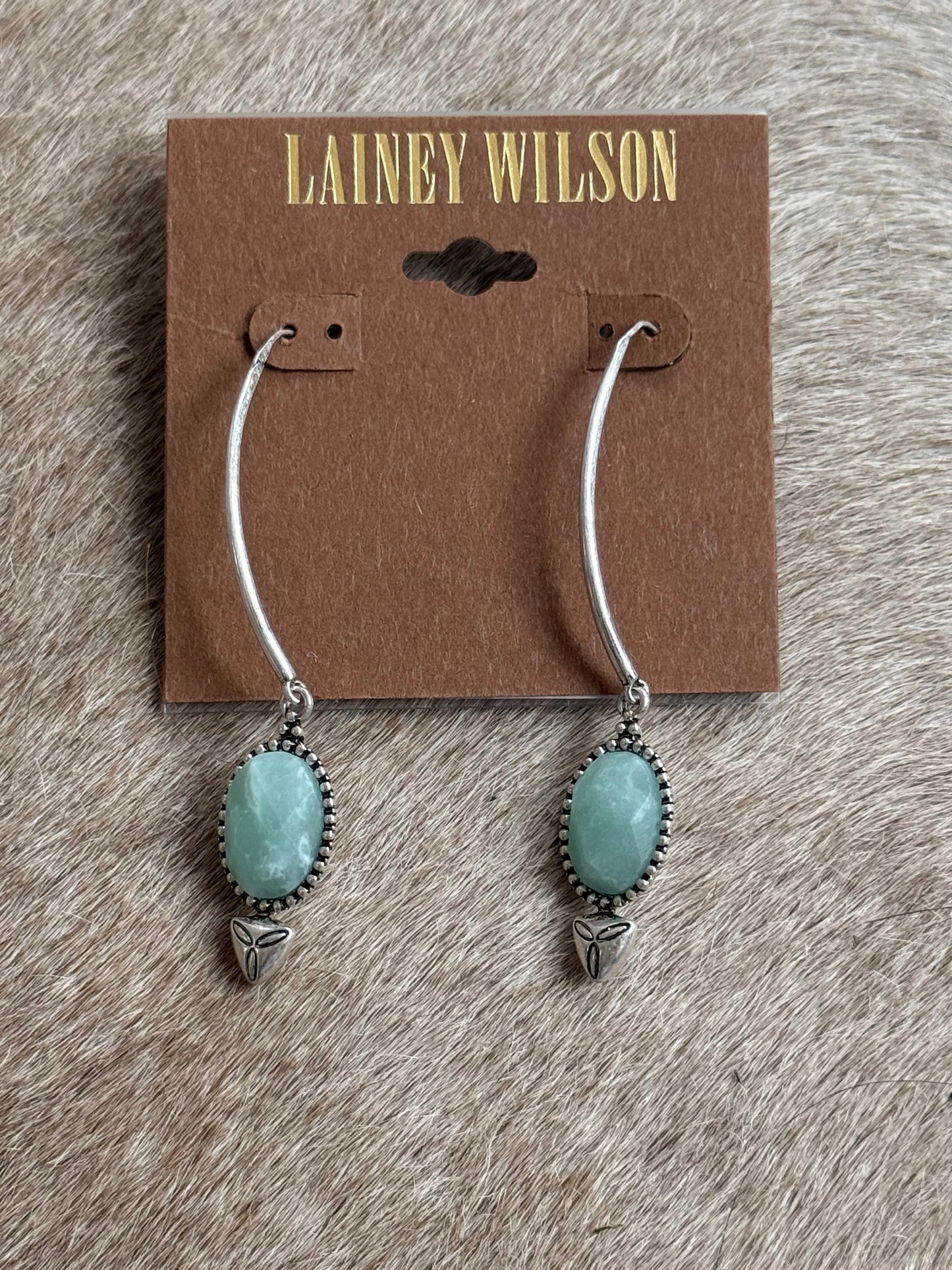 Lainey Wilson Stone Drop Threader Earring
