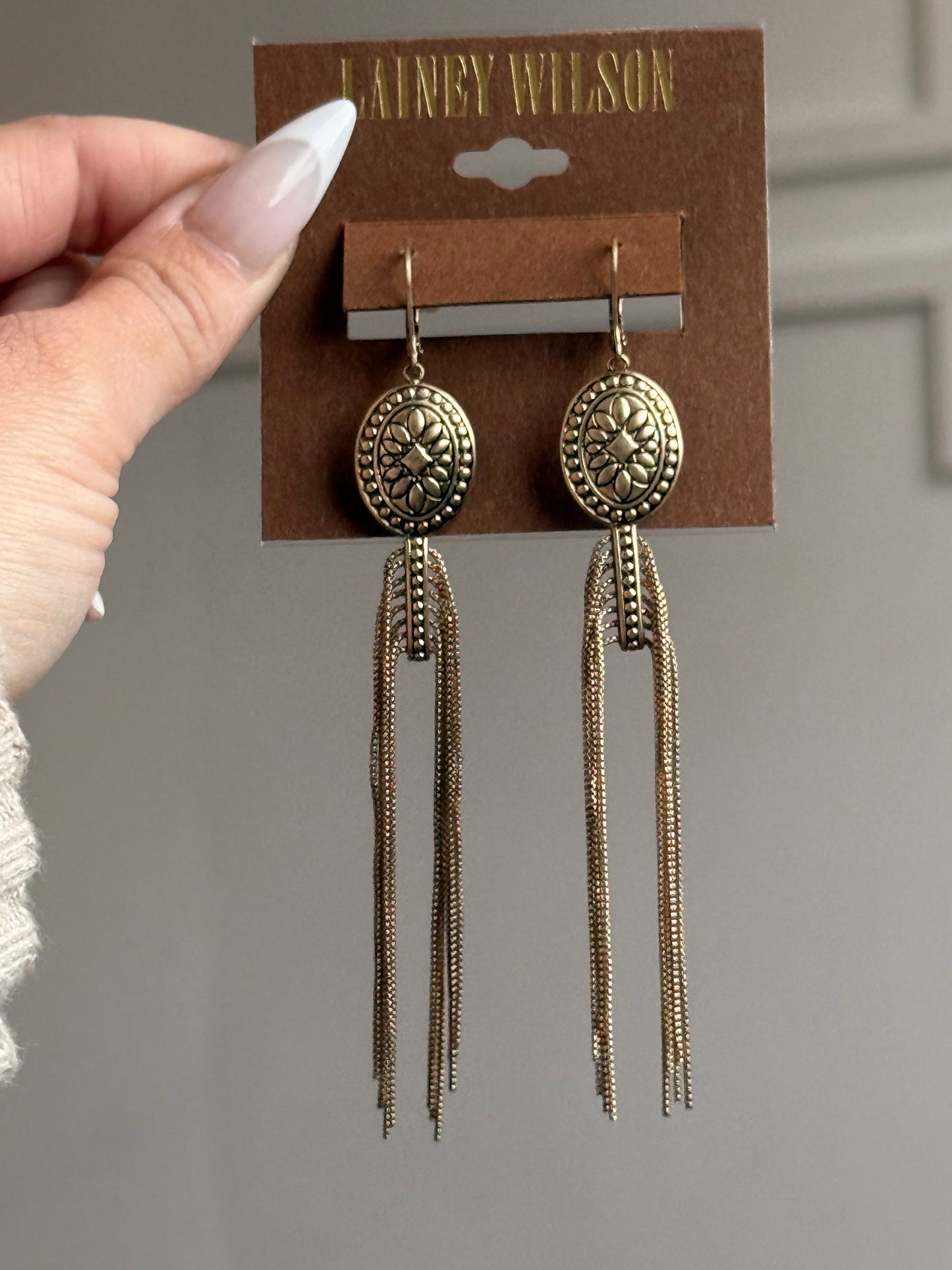 Lainey Wilson Drama Chain Fringe Earrings